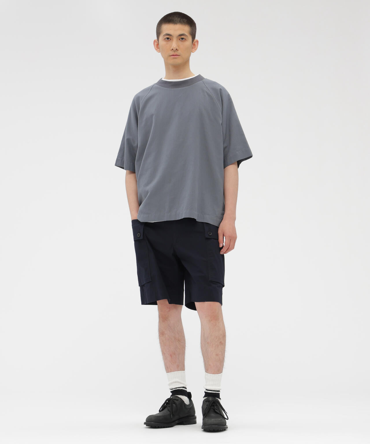 身長185cm B84 W66cm H91cm 着用サイズ:L