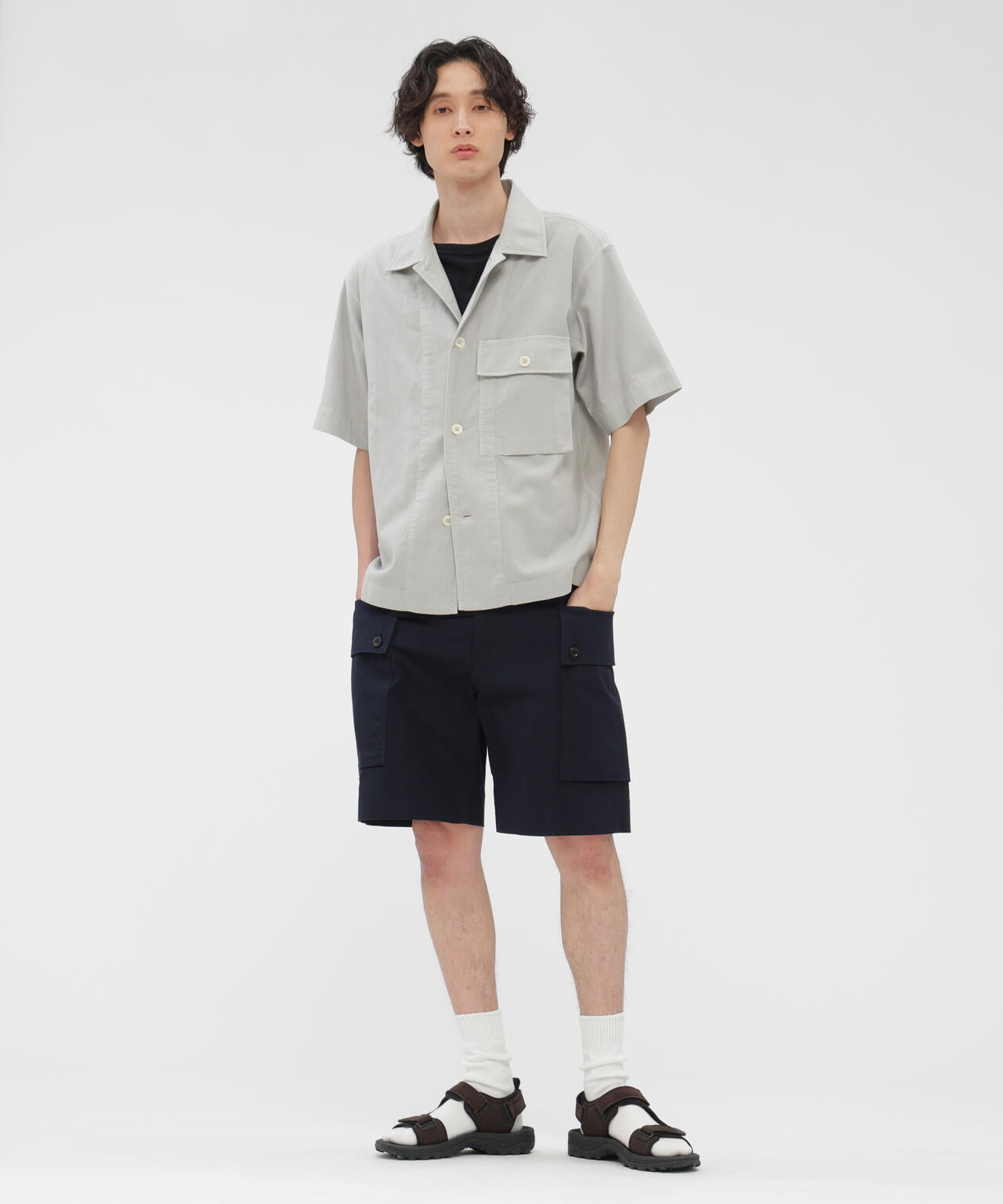 身長185cm B84 W66cm H91cm 着用サイズ:L