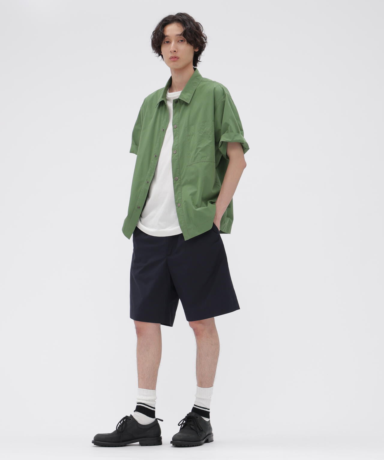 身長185cm B84 W66cm H91cm 着用サイズ:L