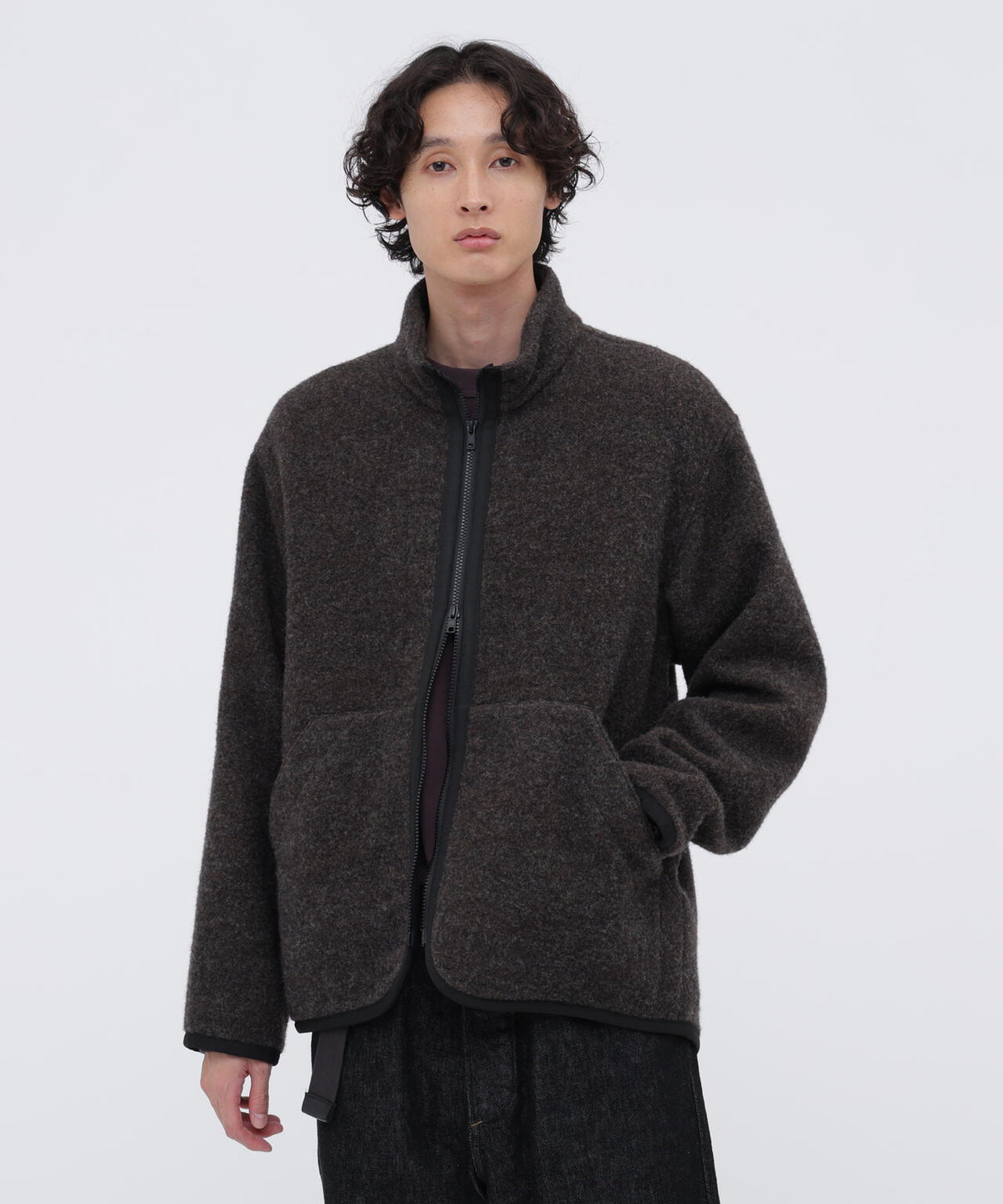 身長185cm B84 W66cm H91cm 着用サイズ:L