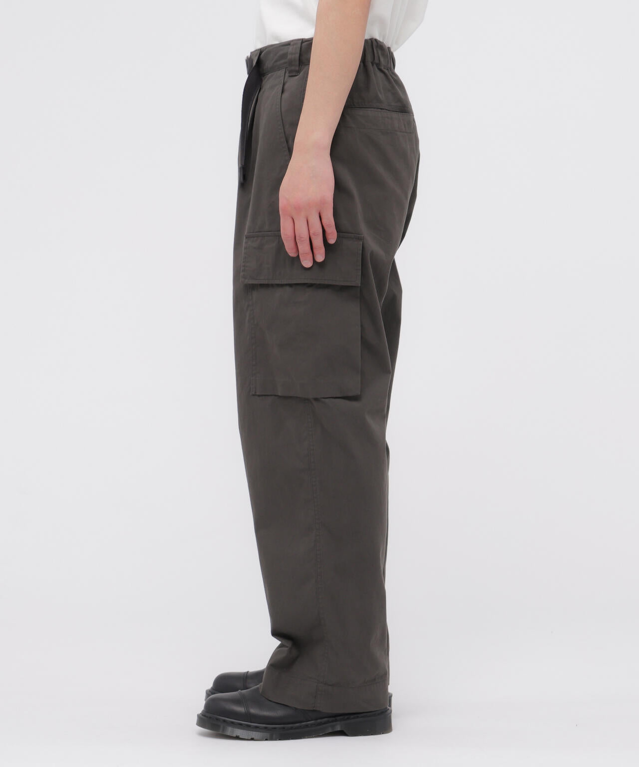 身長185cm B86 W70 H90 着用サイズ:L