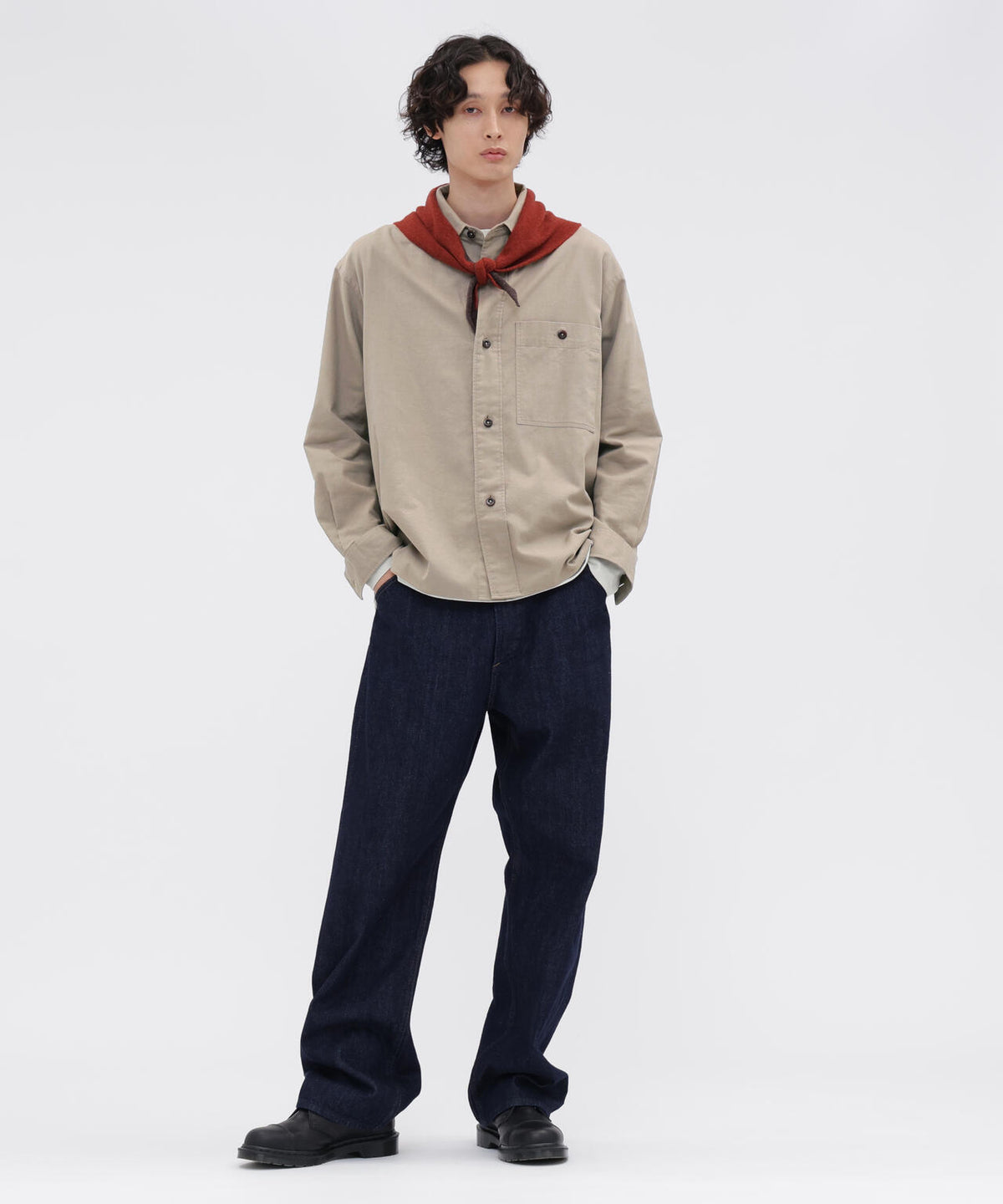 身長185cm B84 W66cm H91cm 着用サイズ:L