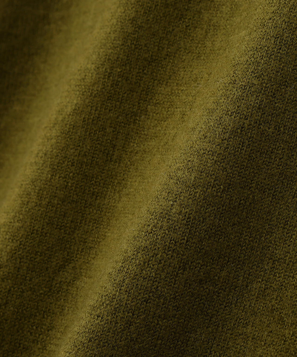 FELTED ROUGH WOOL KNITWEAR