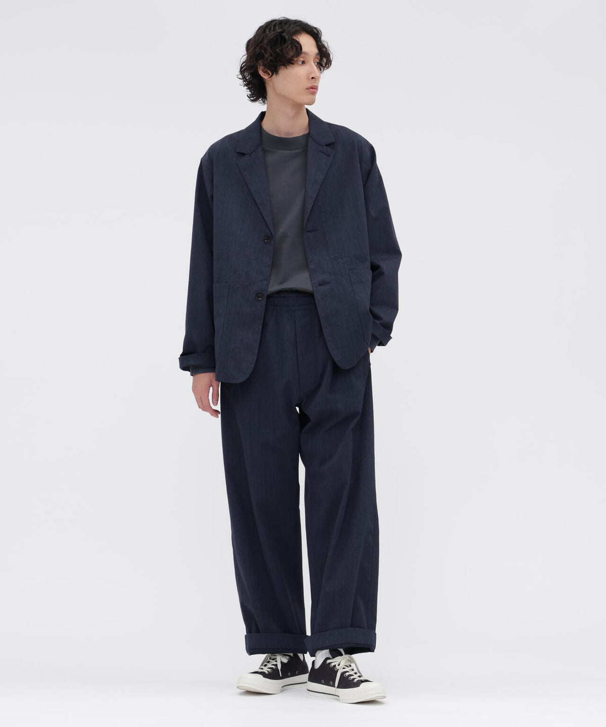 身長185cm B84 W66cm H91cm 着用サイズ:L