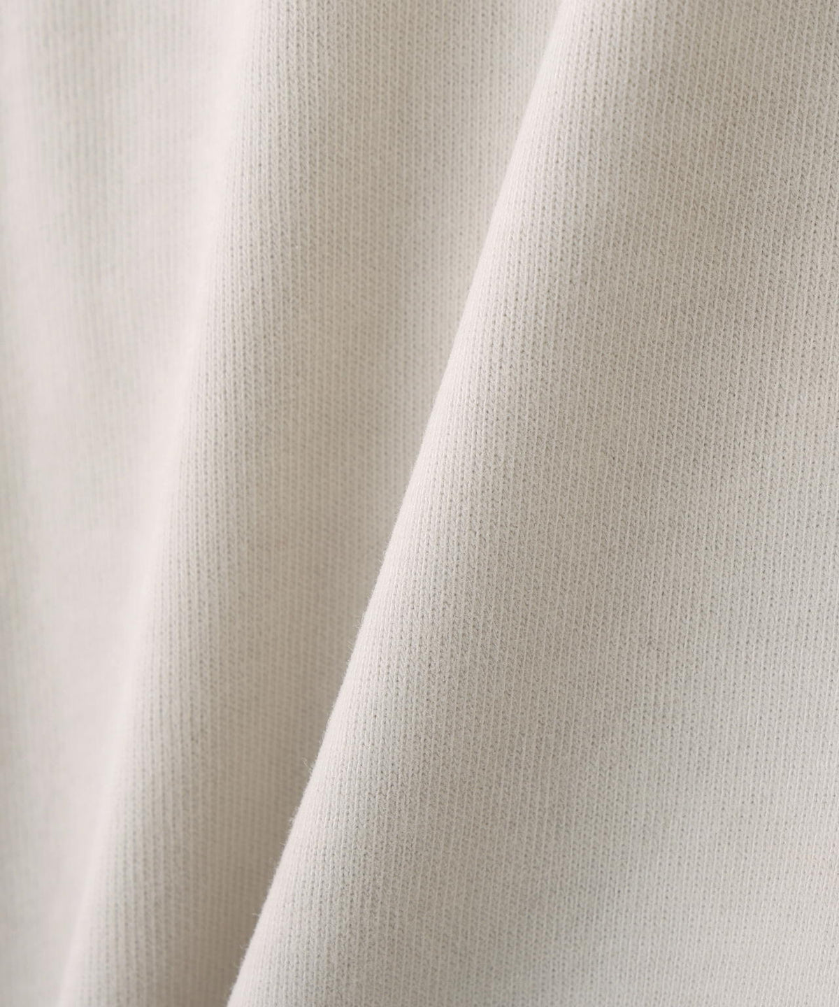 GARMENT DYED DENSE JERSEY TOP