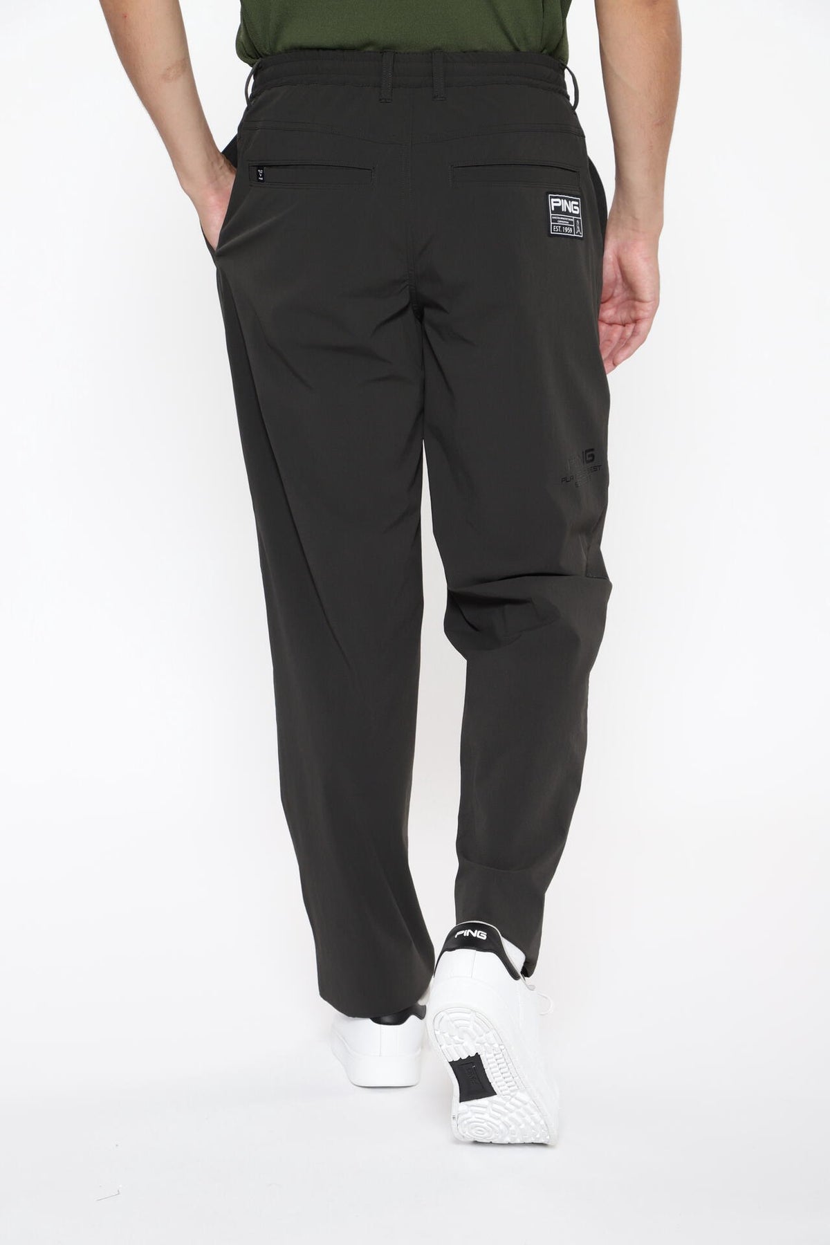 【PING APPAREL】全方向ストレッチ アウトフィッター テーパードパンツ <GOLD> (MENS)