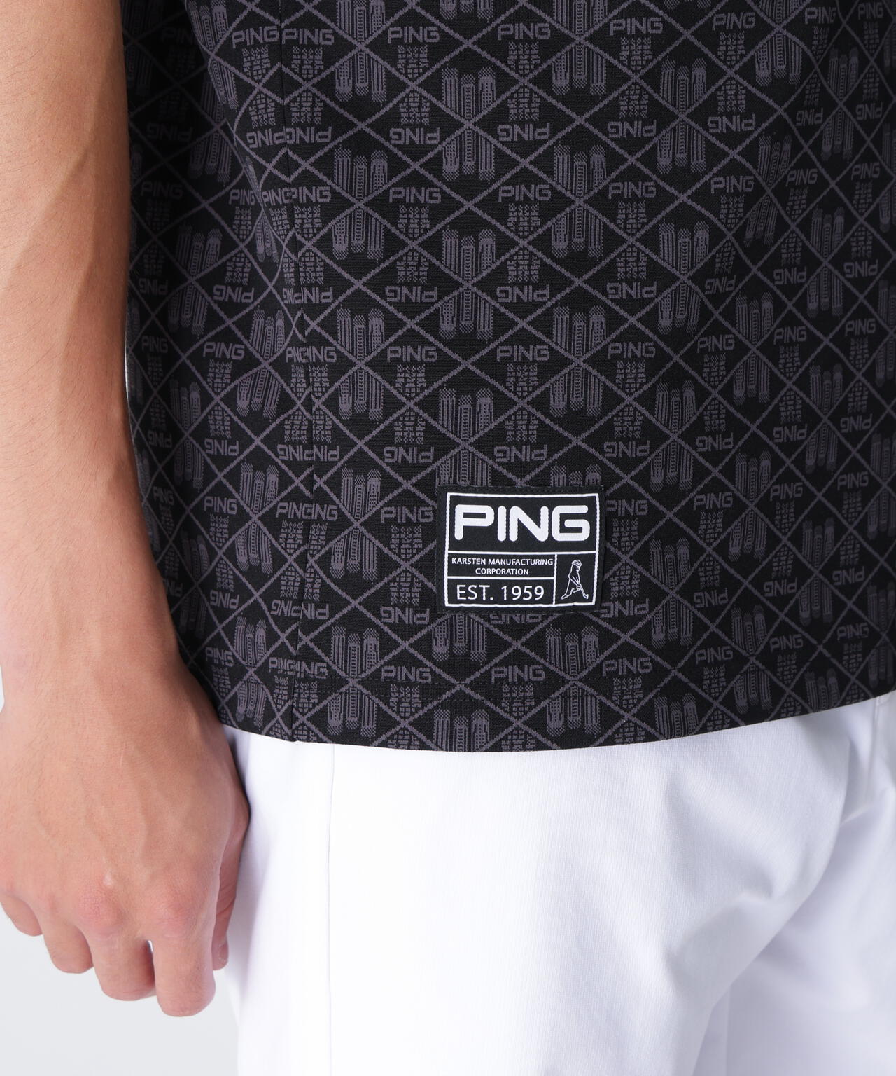 【PING APPAREL】全方向ストレッチフェニックスシティ柄ジャガード半袖ハイネックシャツ <GOLD> (MENS)