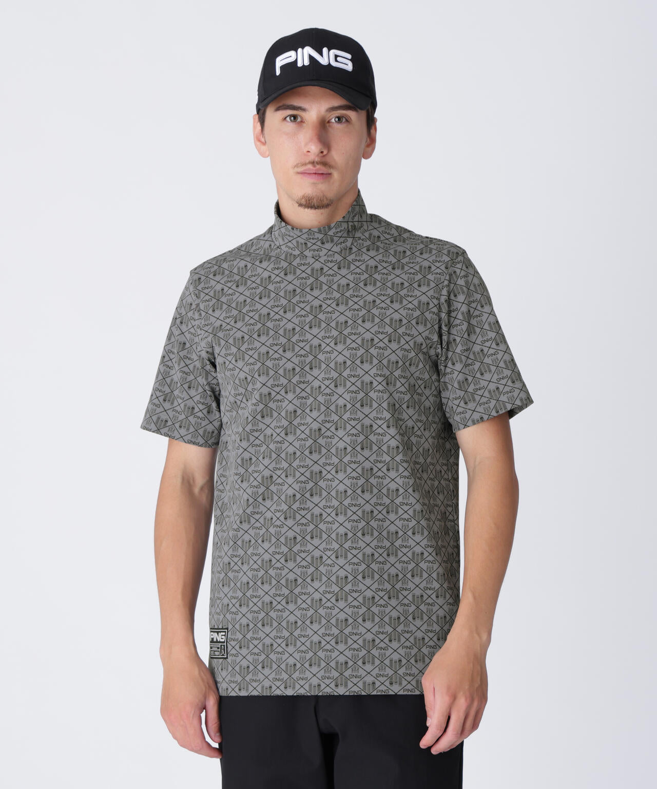 【PING APPAREL】全方向ストレッチフェニックスシティ柄ジャガード半袖ハイネックシャツ <GOLD> (MENS)