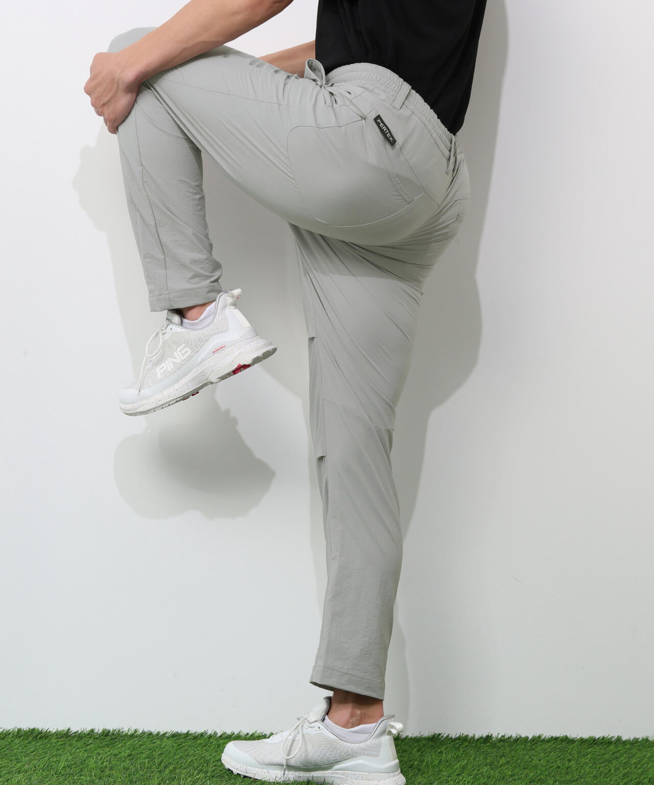 【PING APPAREL】全方向ストレッチパーテックスリミテッドテーパードパンツ <GOLD> (MENS)