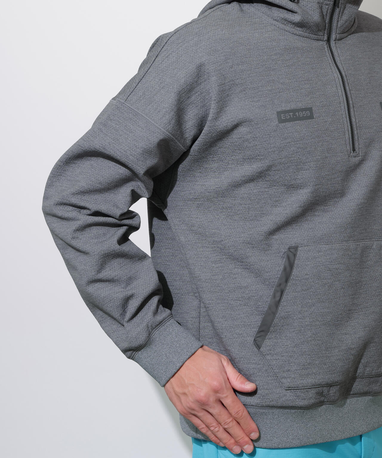 【PING APPAREL】全方向ストレッチ接結裏メッシュハーフジップスウェットフーディ <PERFORMANCE> (MENS)