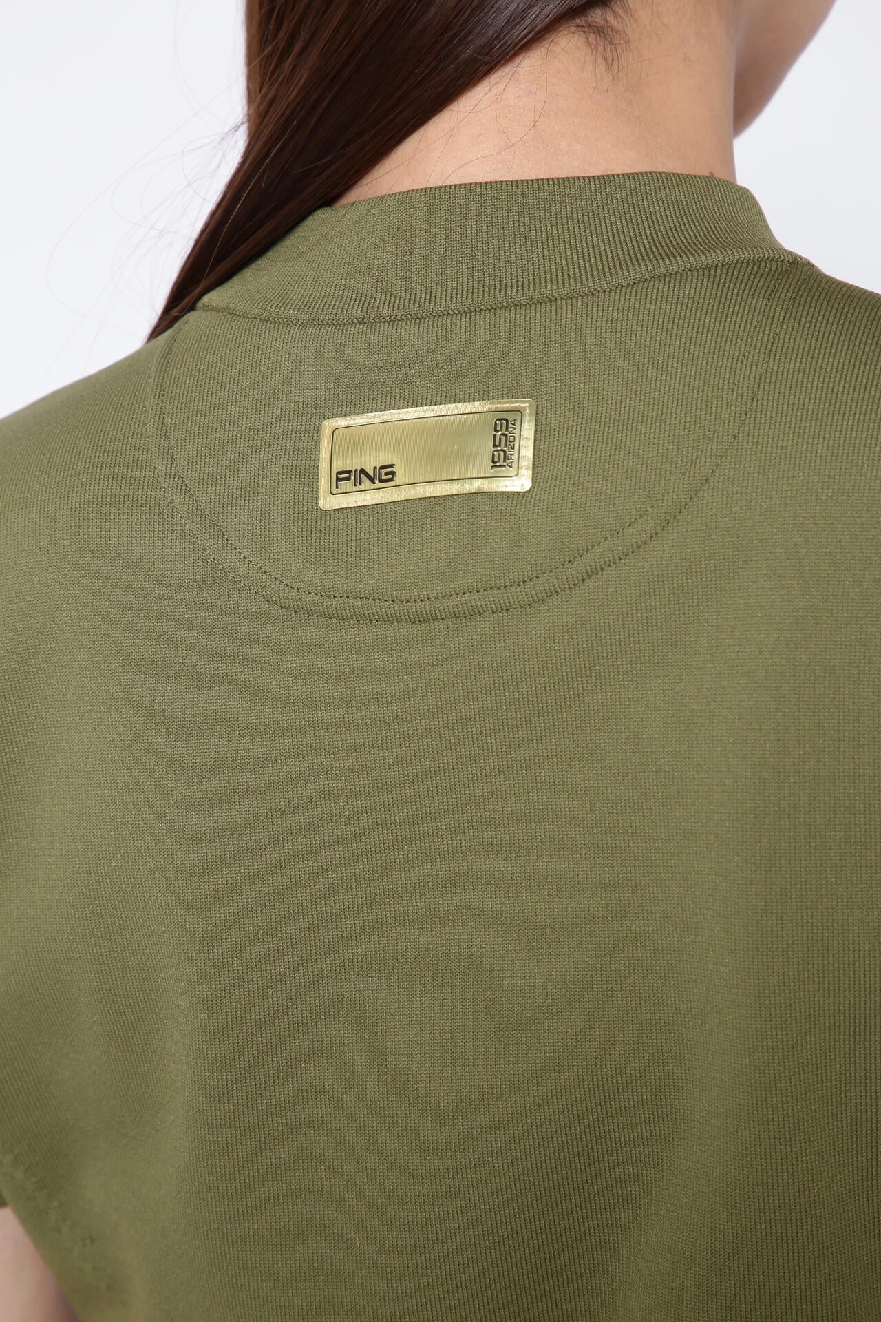 【PING APPAREL】リサイクルドライ PINGロゴ半袖ハイネックニットプルオーバー <GOLD> (LADIES)