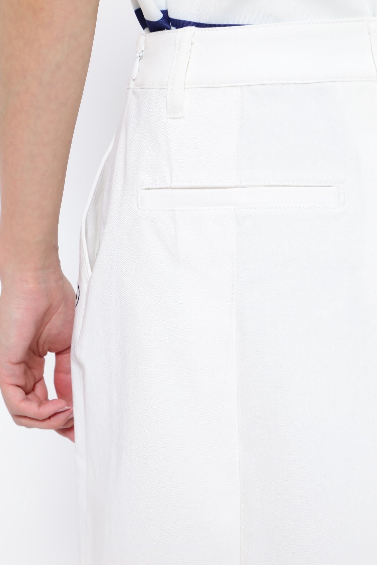 5f7363d4-82a7-5ae6-9450-fe24924df74a_Image