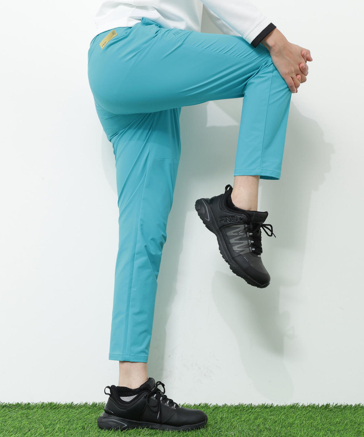 【PING APPAREL】全方向ストレッチパーテックスリミテッドテーパードパンツ <GOLD> (LADIES)