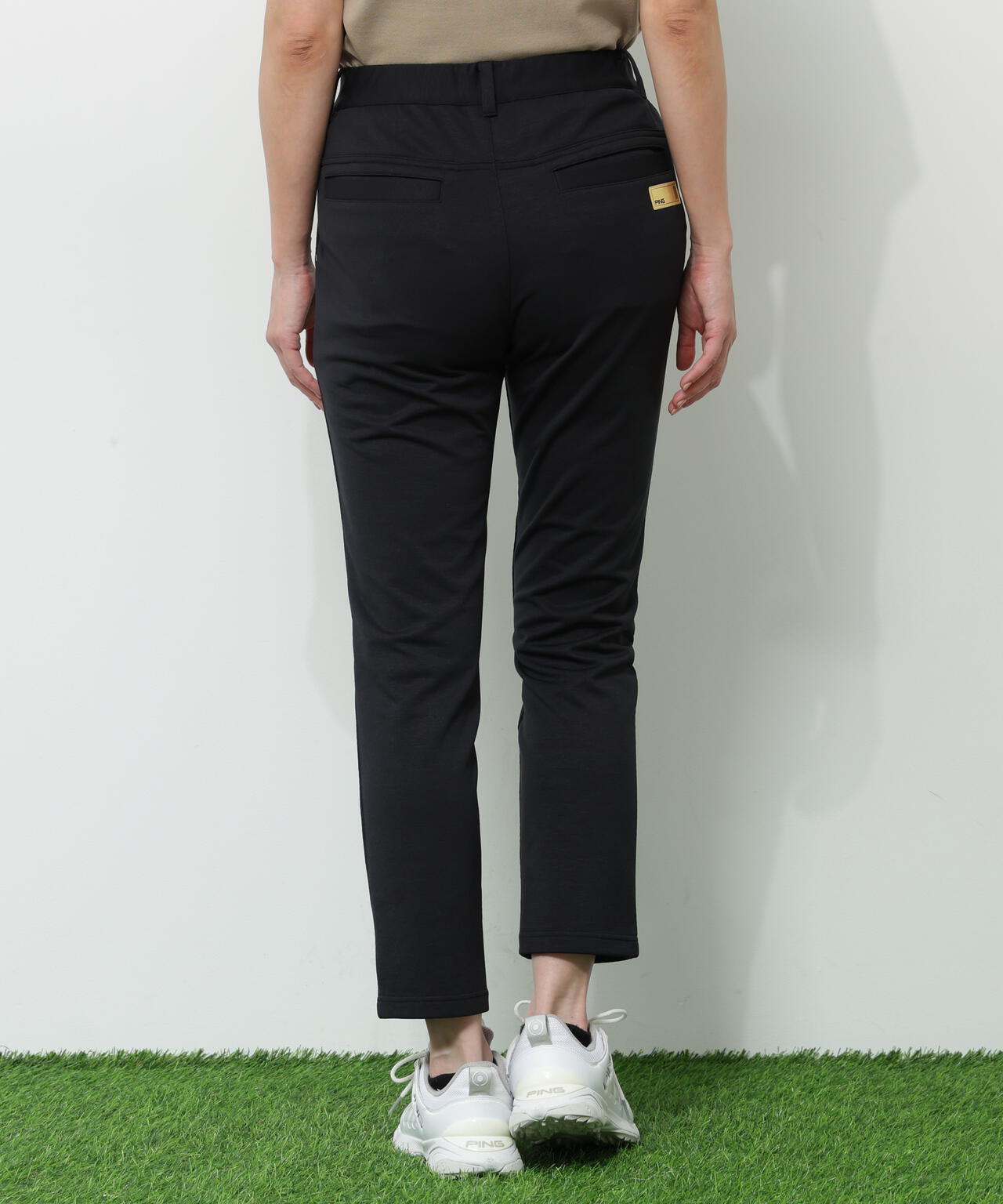 【PING APPAREL】全方向ストレッチ 接結裏メッシュスウェットテーパードパンツ <GOLD> (LADIES)
