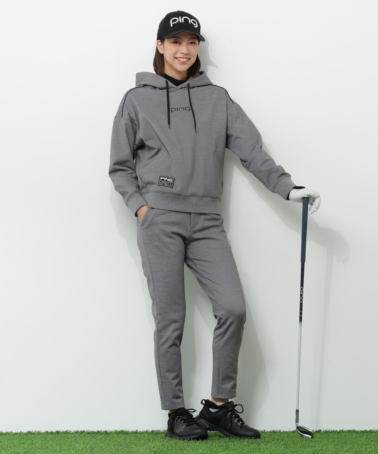 【PING APPAREL】全方向ストレッチ 接結裏メッシュスウェットテーパードパンツ <GOLD> (LADIES)