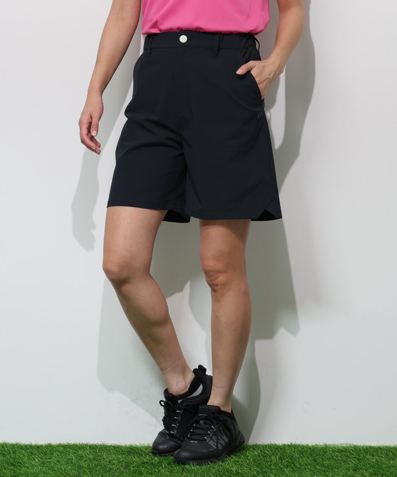 【PING APPAREL】全方向ストレッチドライタッチリップストップショートパンツ <GOLD> (LADIES)