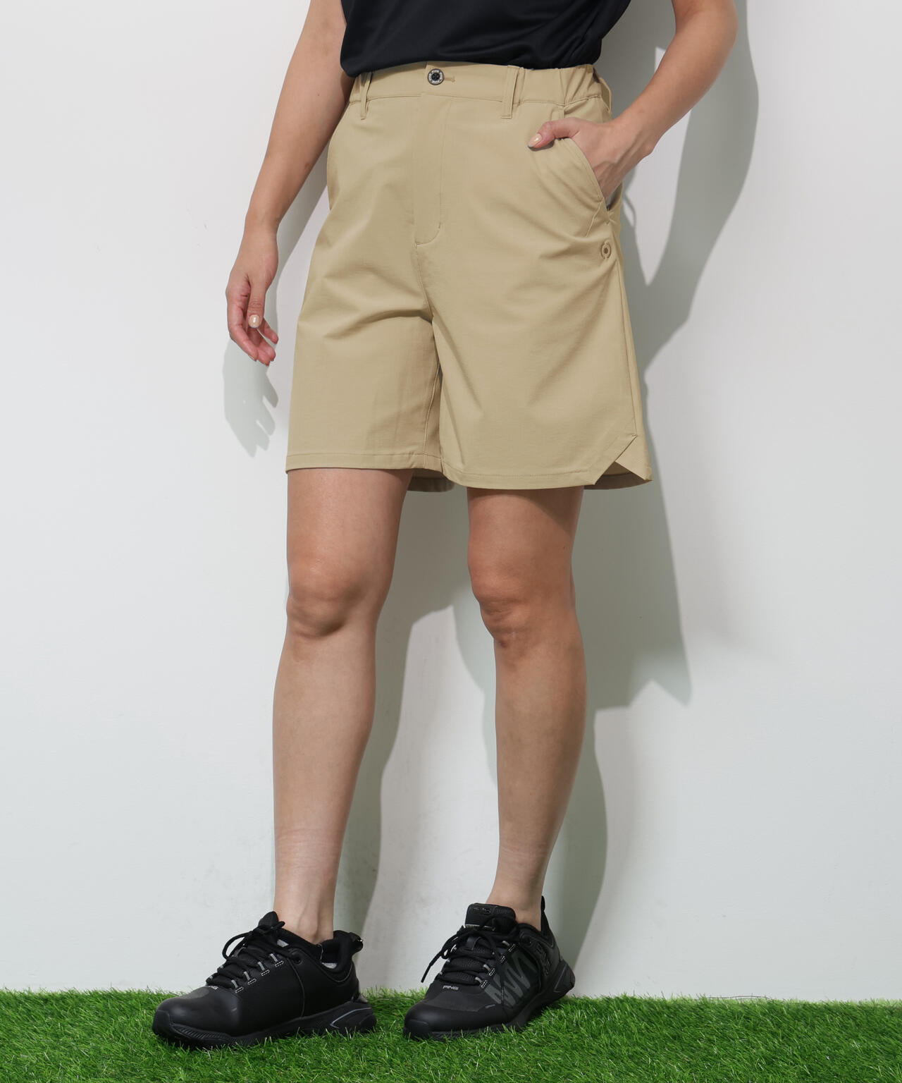【PING APPAREL】全方向ストレッチドライタッチリップストップショートパンツ <GOLD> (LADIES)