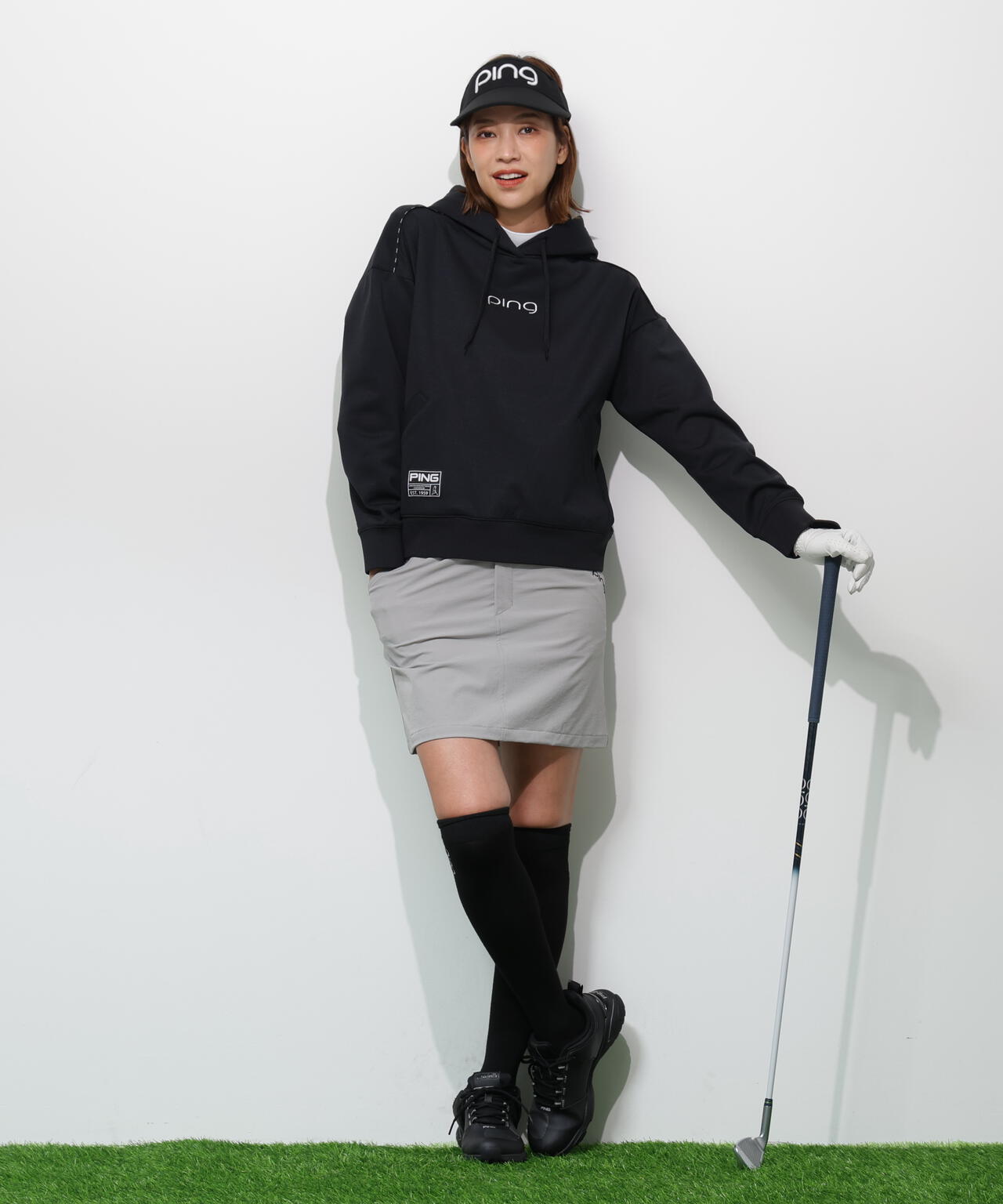 【PING APPAREL】エンボスロゴスウェットフーディプルオーバー <GOLD> (LADIES)