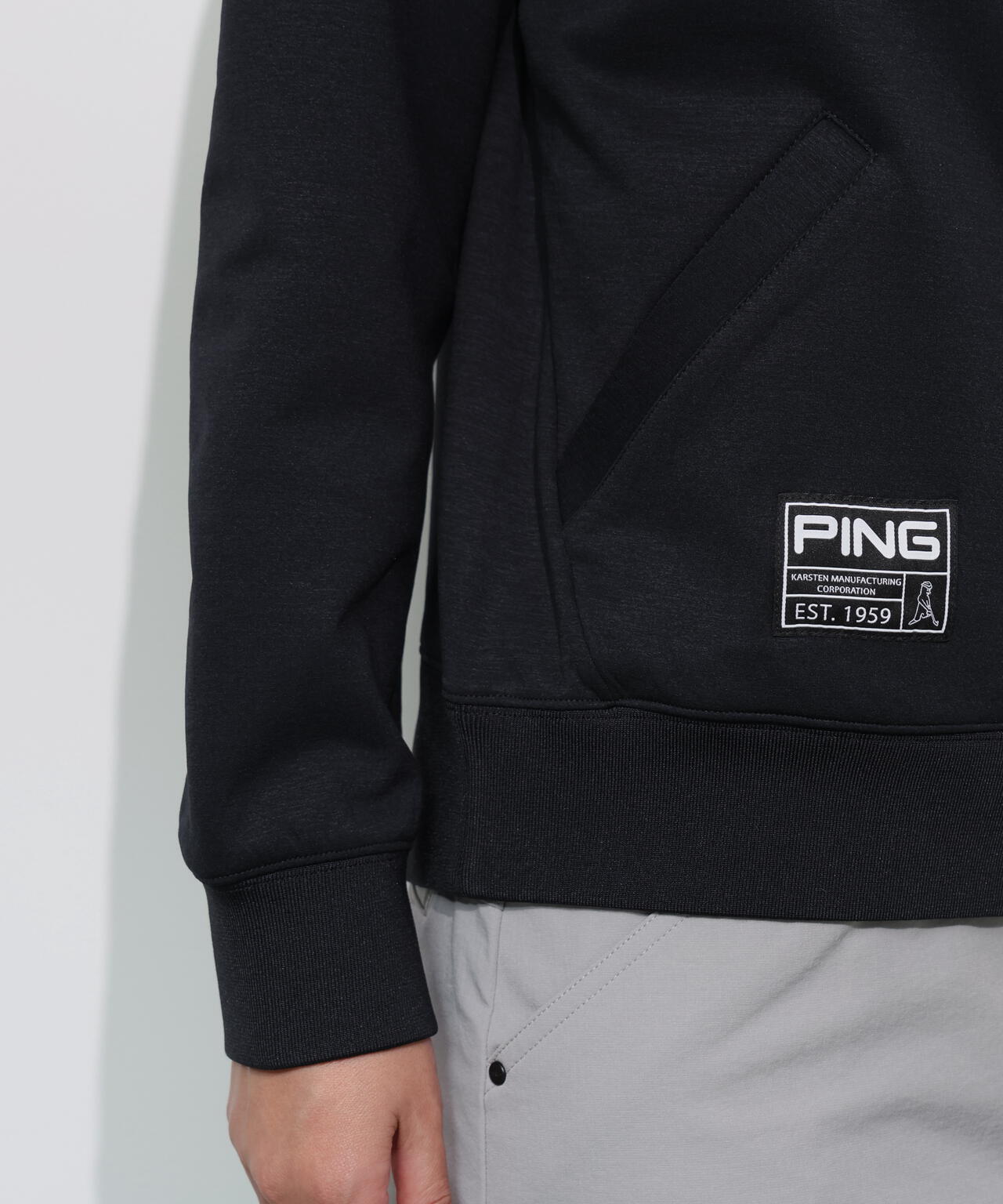 【PING APPAREL】エンボスロゴスウェットフーディプルオーバー <GOLD> (LADIES)