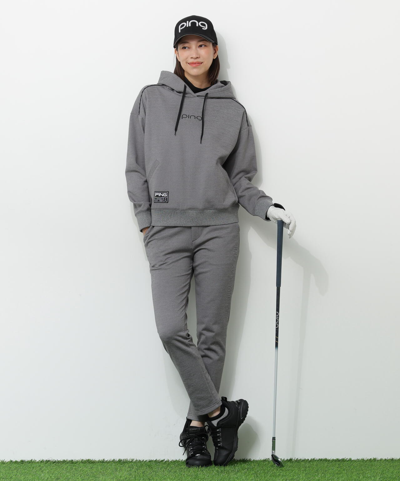 【PING APPAREL】エンボスロゴスウェットフーディプルオーバー <GOLD> (LADIES)