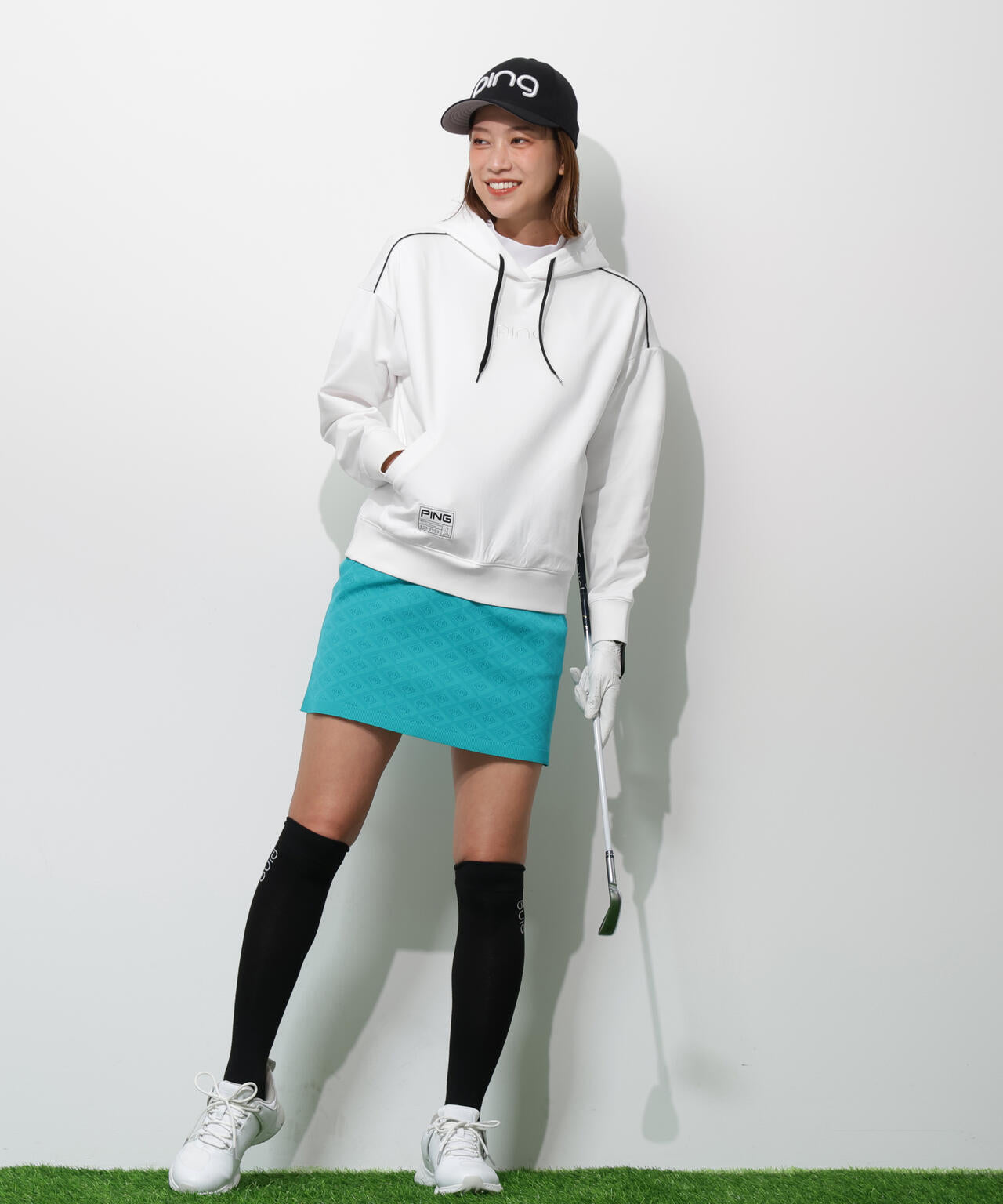 【PING APPAREL】エンボスロゴスウェットフーディプルオーバー <GOLD> (LADIES)