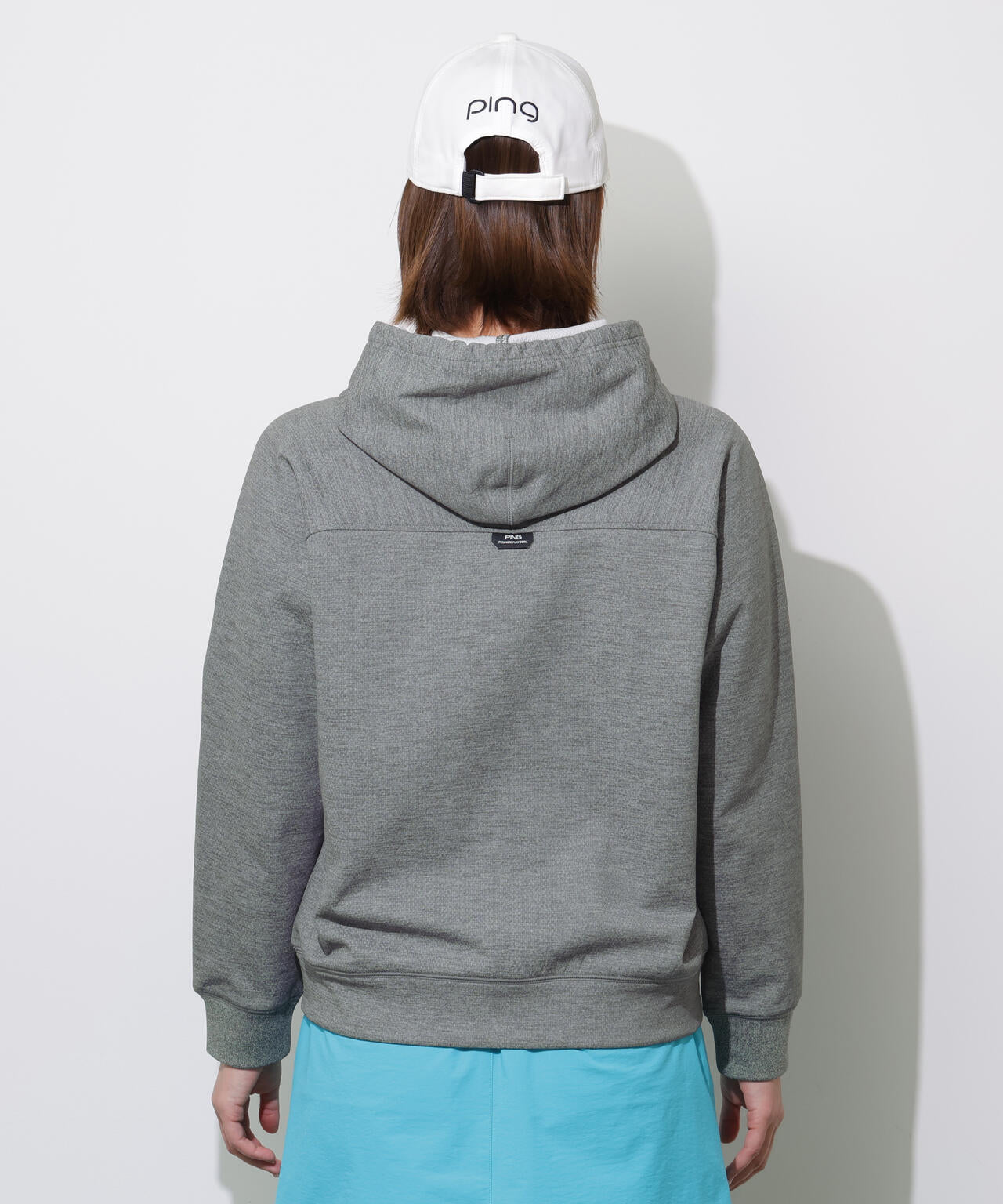 【PING APPAREL】全方向ストレッチ接結裏メッシュ切替ロゴテープスウェットフーディ <PERFORMANCE> (LADIES)