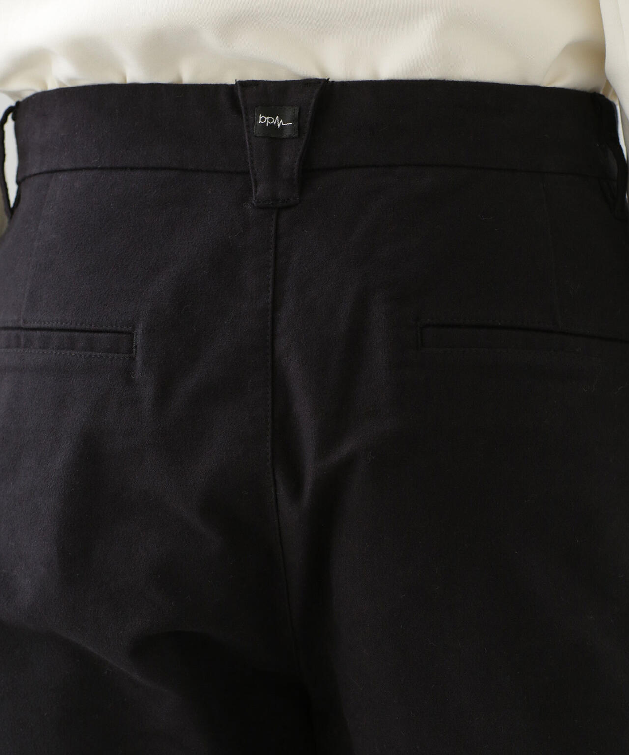 モールスキンタックパンツ/オーバーサイズ
