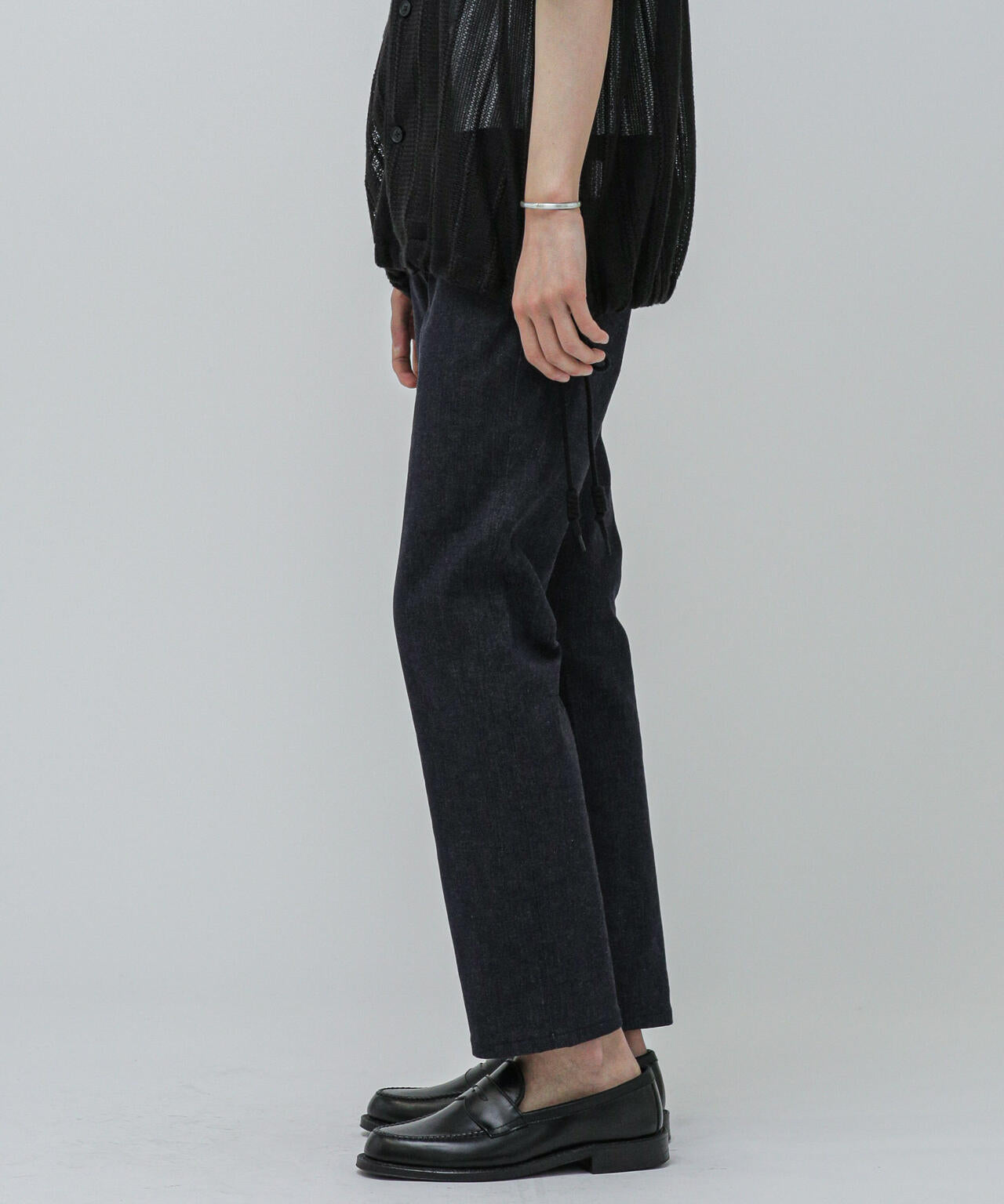 LB.03/「ESSENTIAL LINE」ノンフェイドスキニースラックス