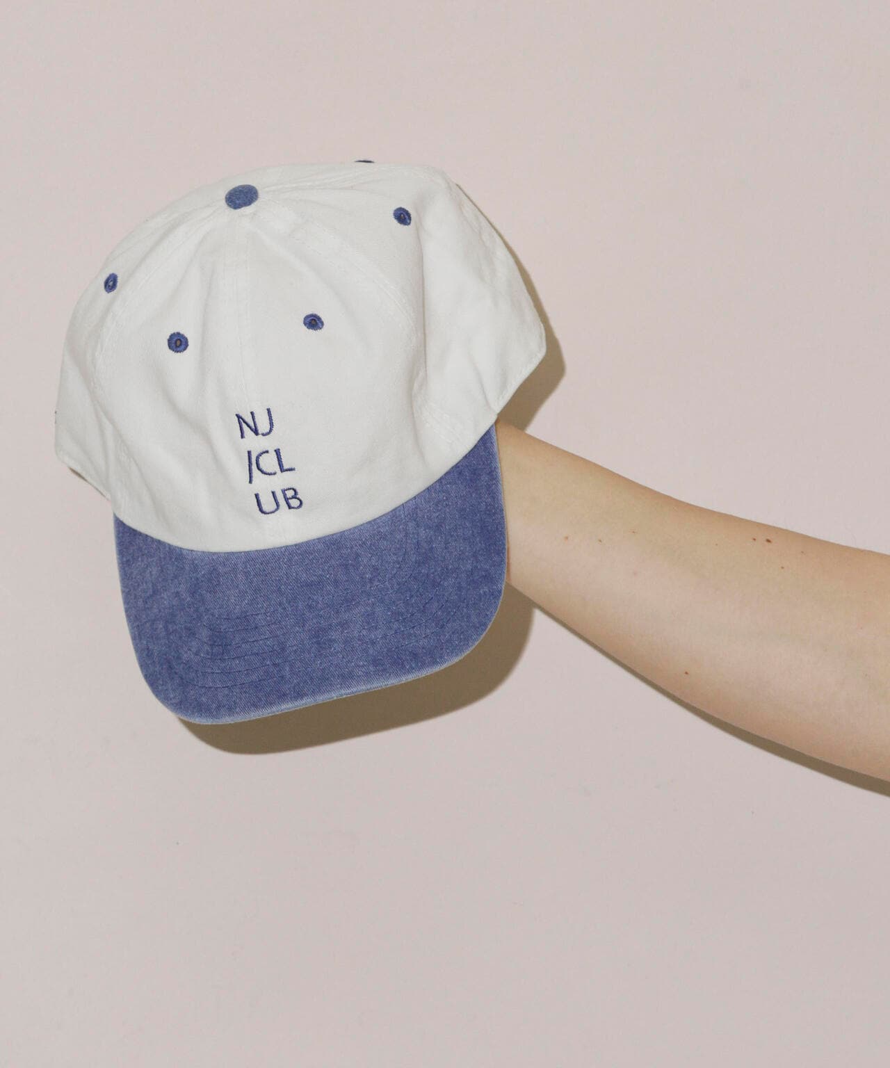 17b5e844-87d3-5eba-bdec-9c320f5b382f_Image