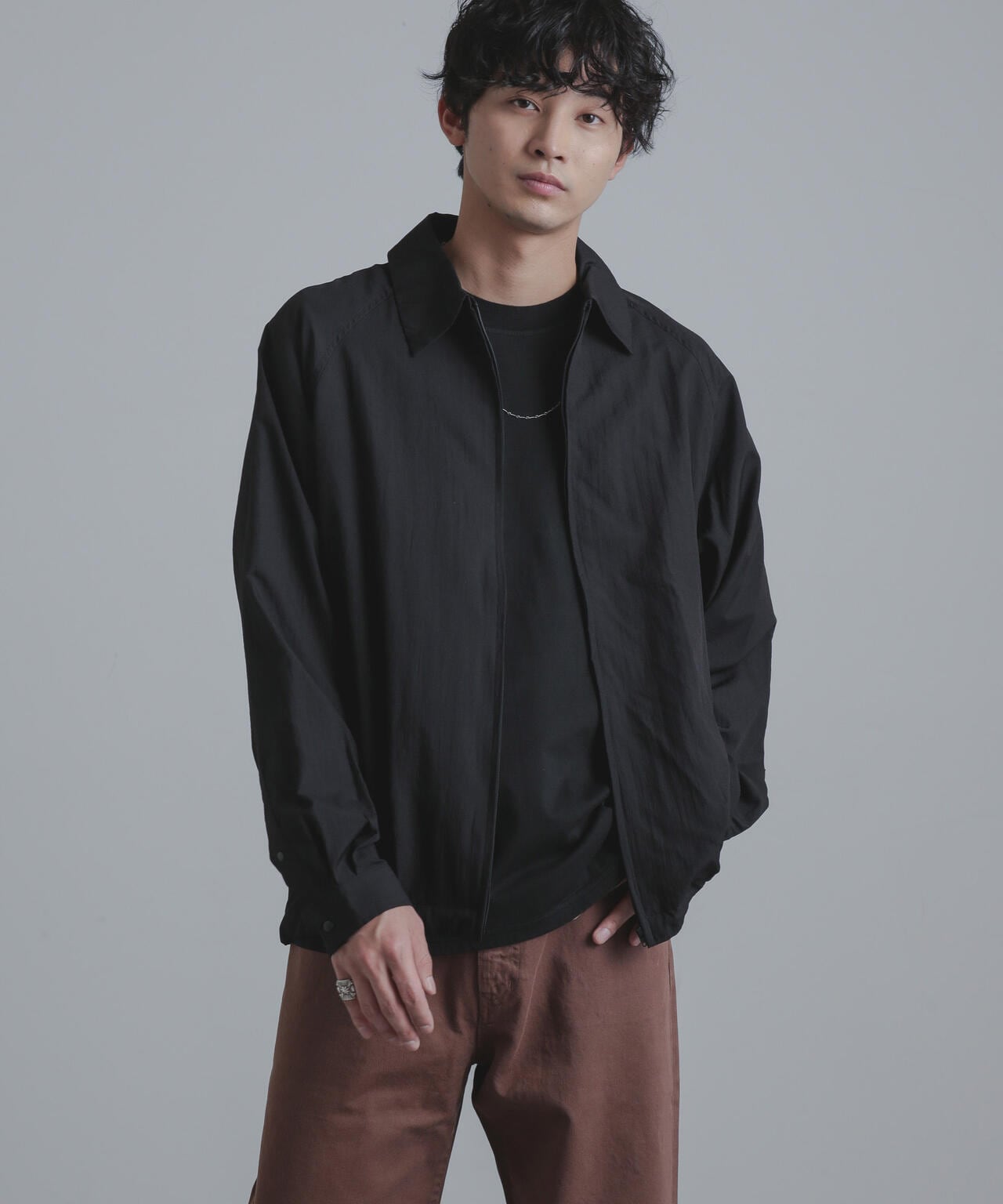 ナイロンジップアップシャツブルゾン