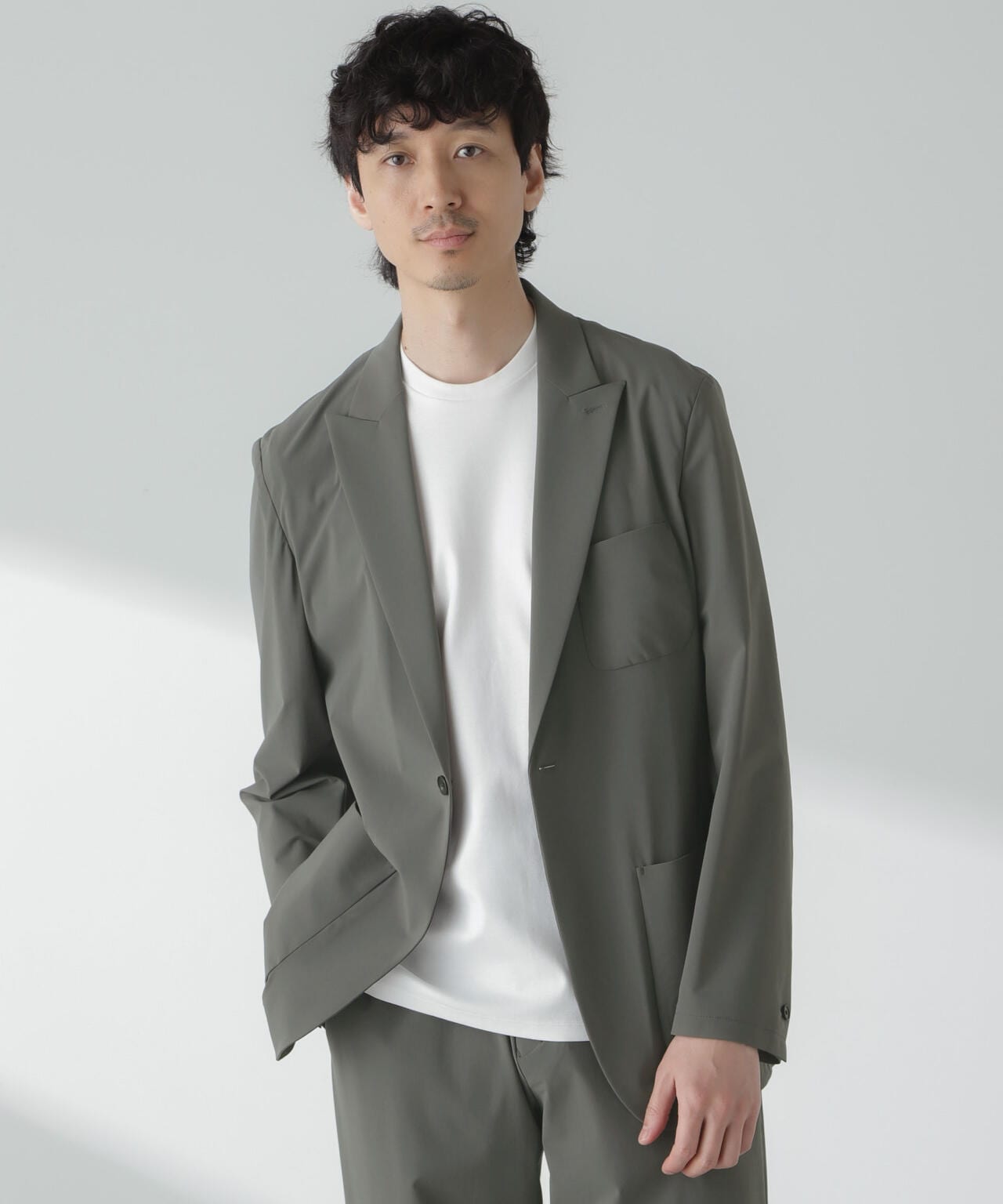 c052f608-c4c6-5ed0-9c9e-9b74bef95ebb_Image