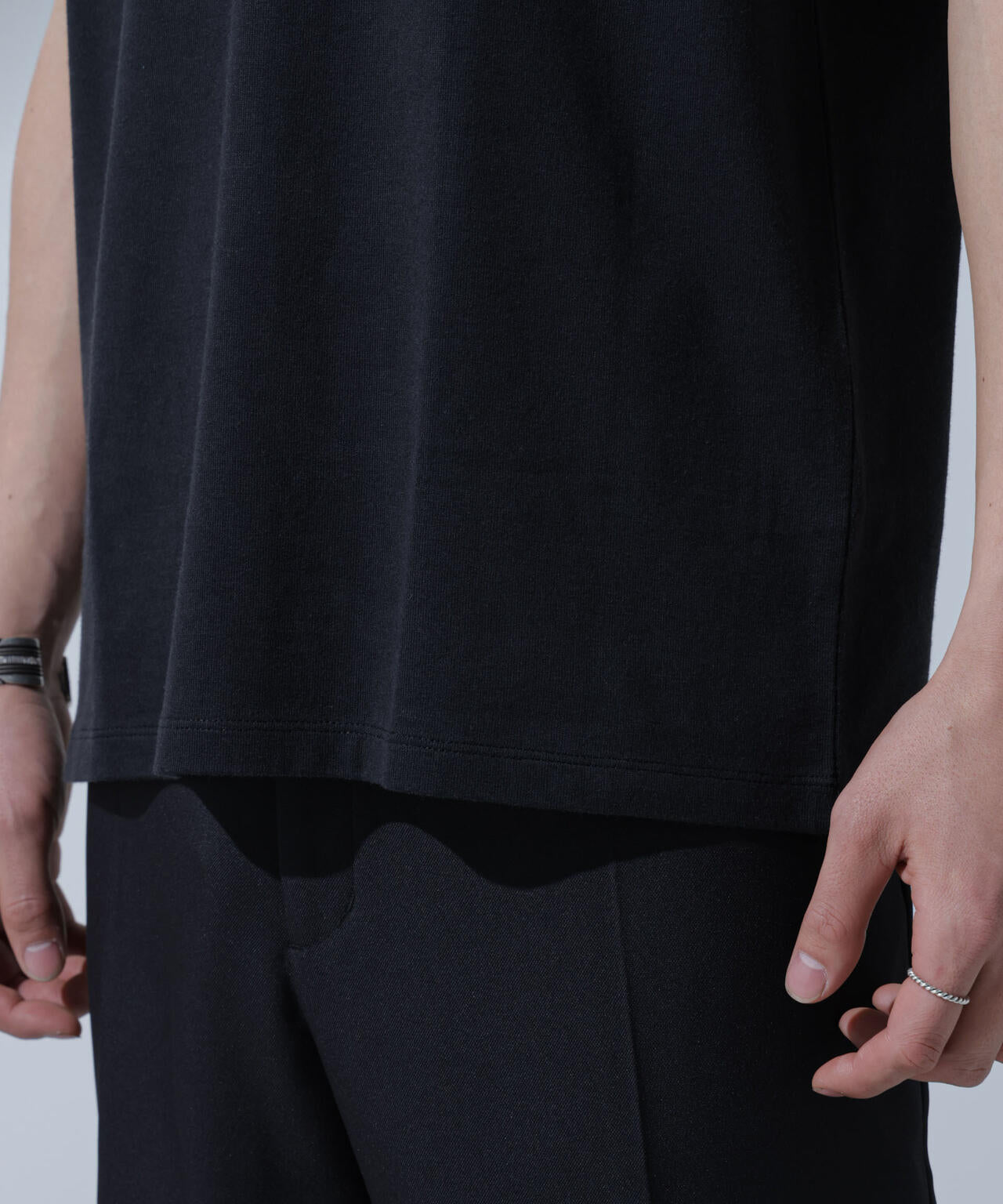 Anti Soaked(R) 汗染み防止 VネックTシャツ