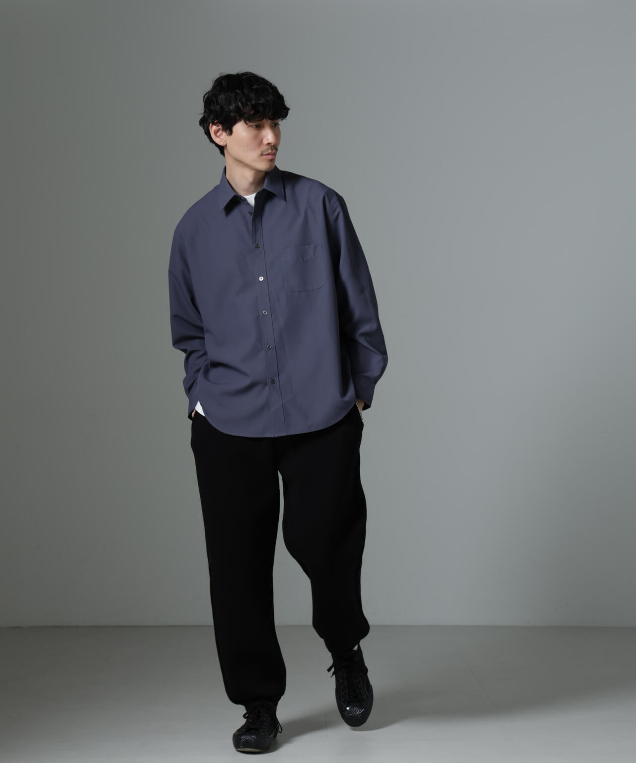 AMATA コットンタッチレギュラーカラーシャツ