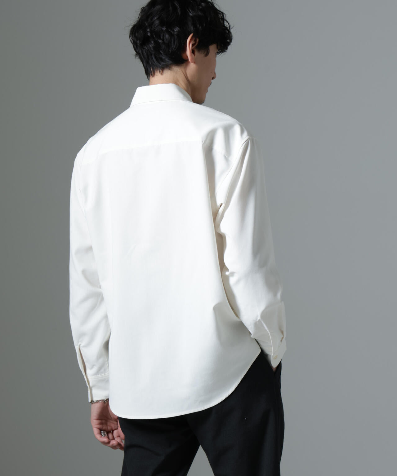 AMATA コットンタッチレギュラーカラーシャツ