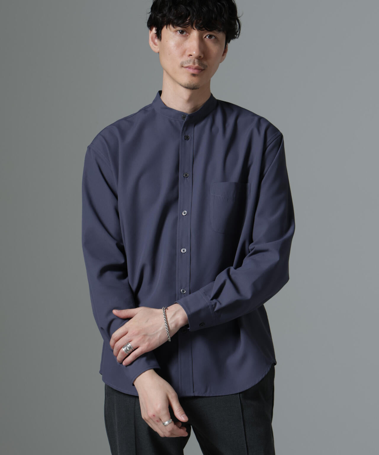 AMATA コットンタッチバンドカラーシャツ