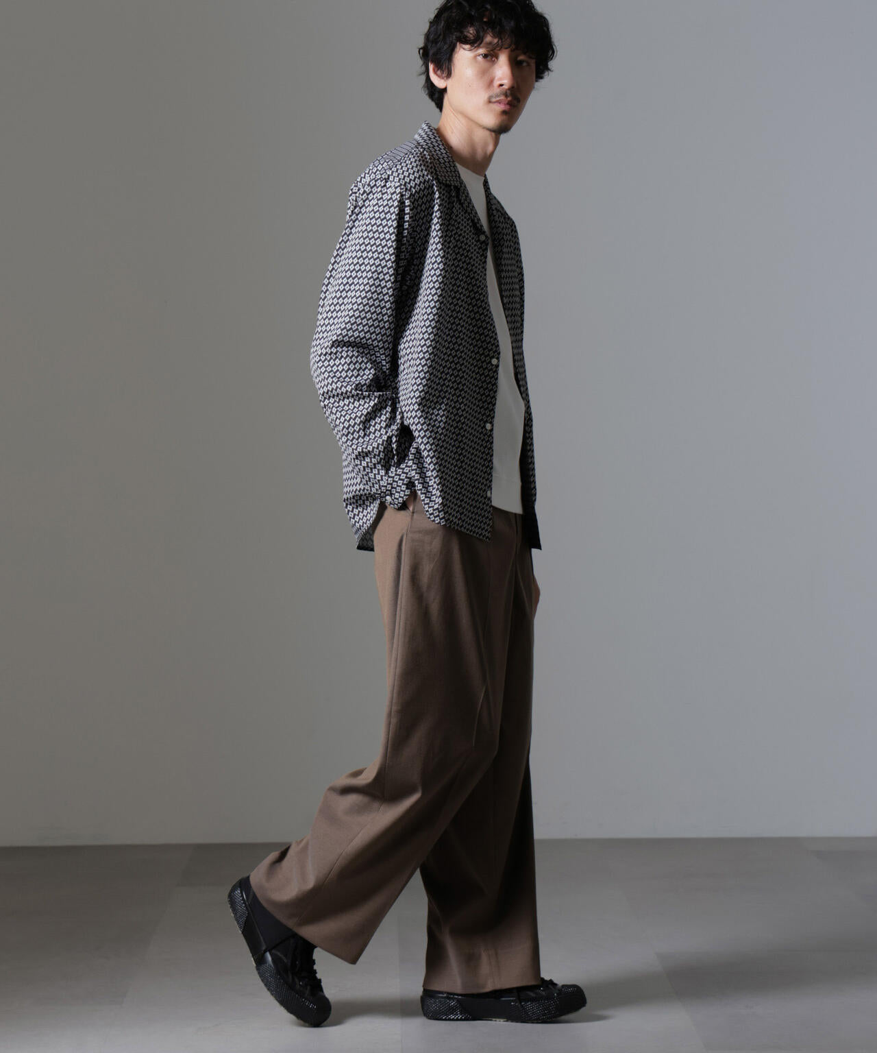 レトロプリント オープンカラーシャツ