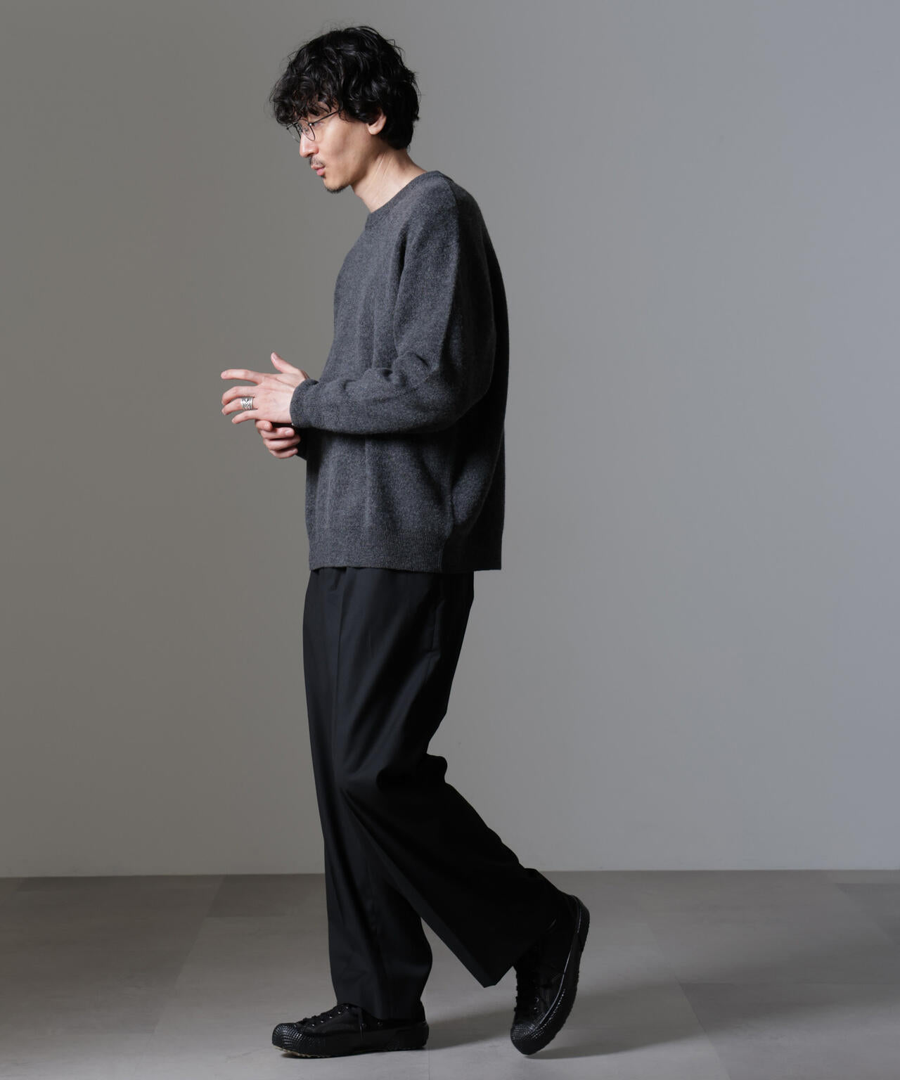 AQUA ウールカシミヤクルーネックプルオーバー
