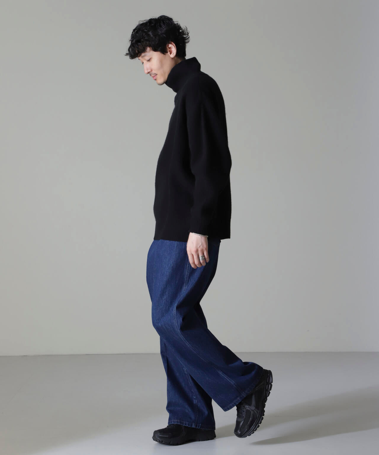 AQUA ウールカシミヤモックネックプルオーバー