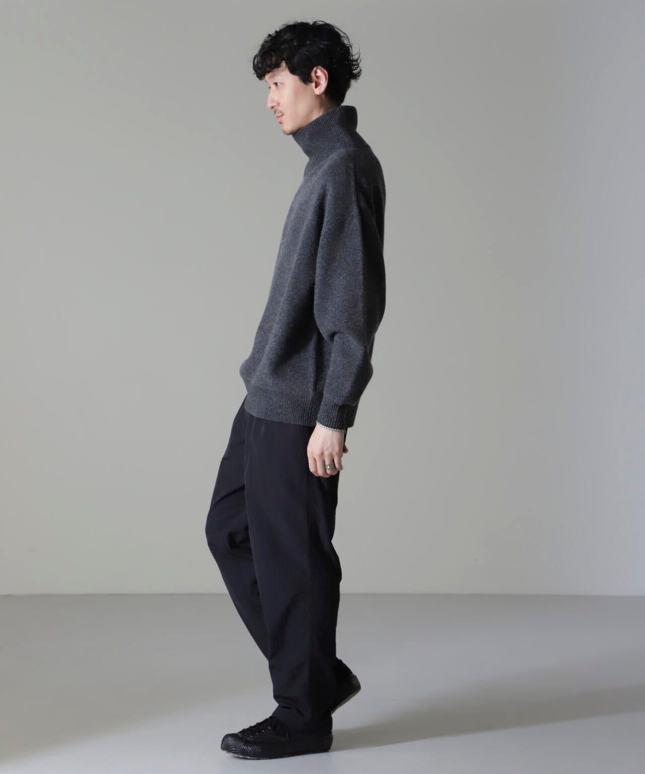 AQUA ウールカシミヤモックネックプルオーバー