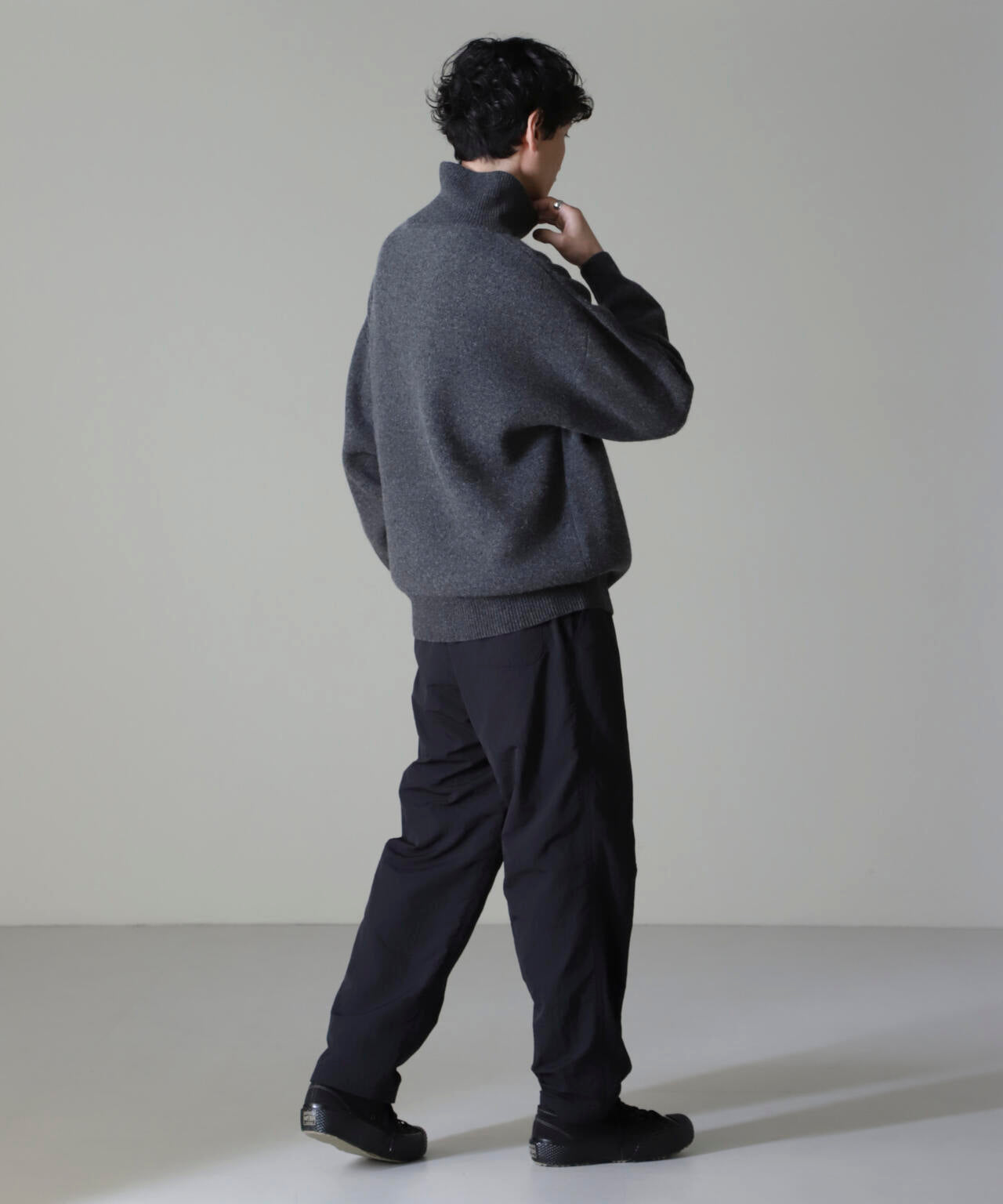 AQUA ウールカシミヤモックネックプルオーバー
