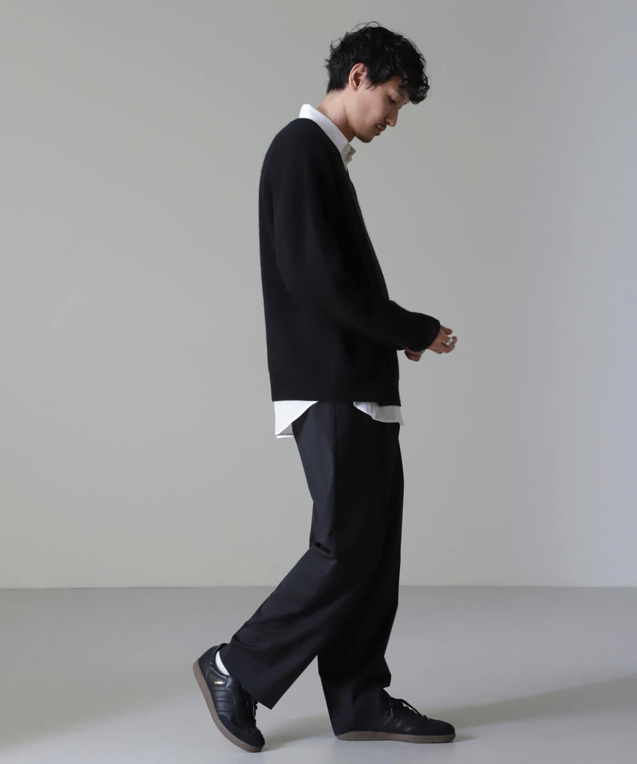 AQUA ウールカシミヤVネックプルオーバー