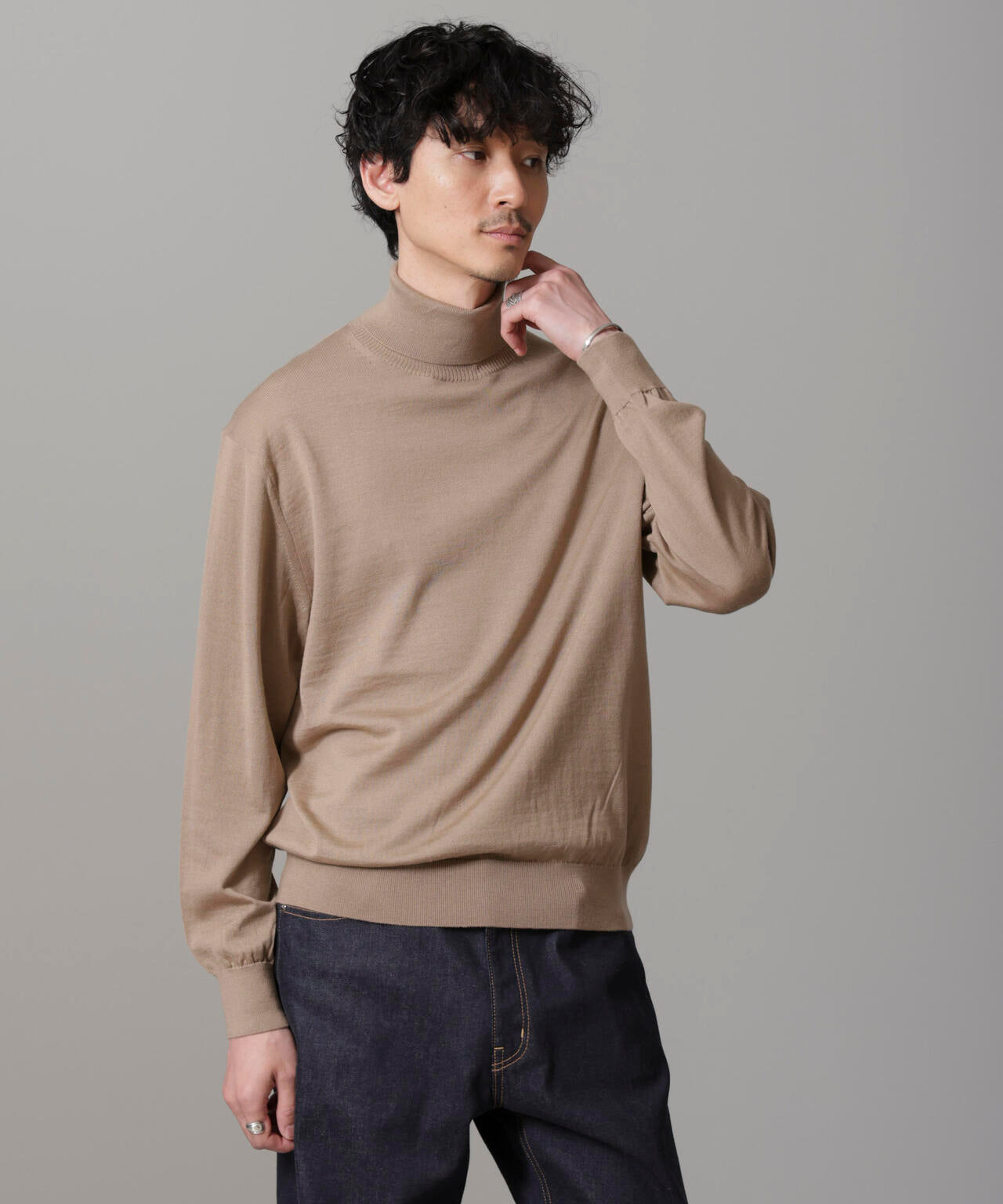 「毛玉レスニット」 ファインゲージタートルネック