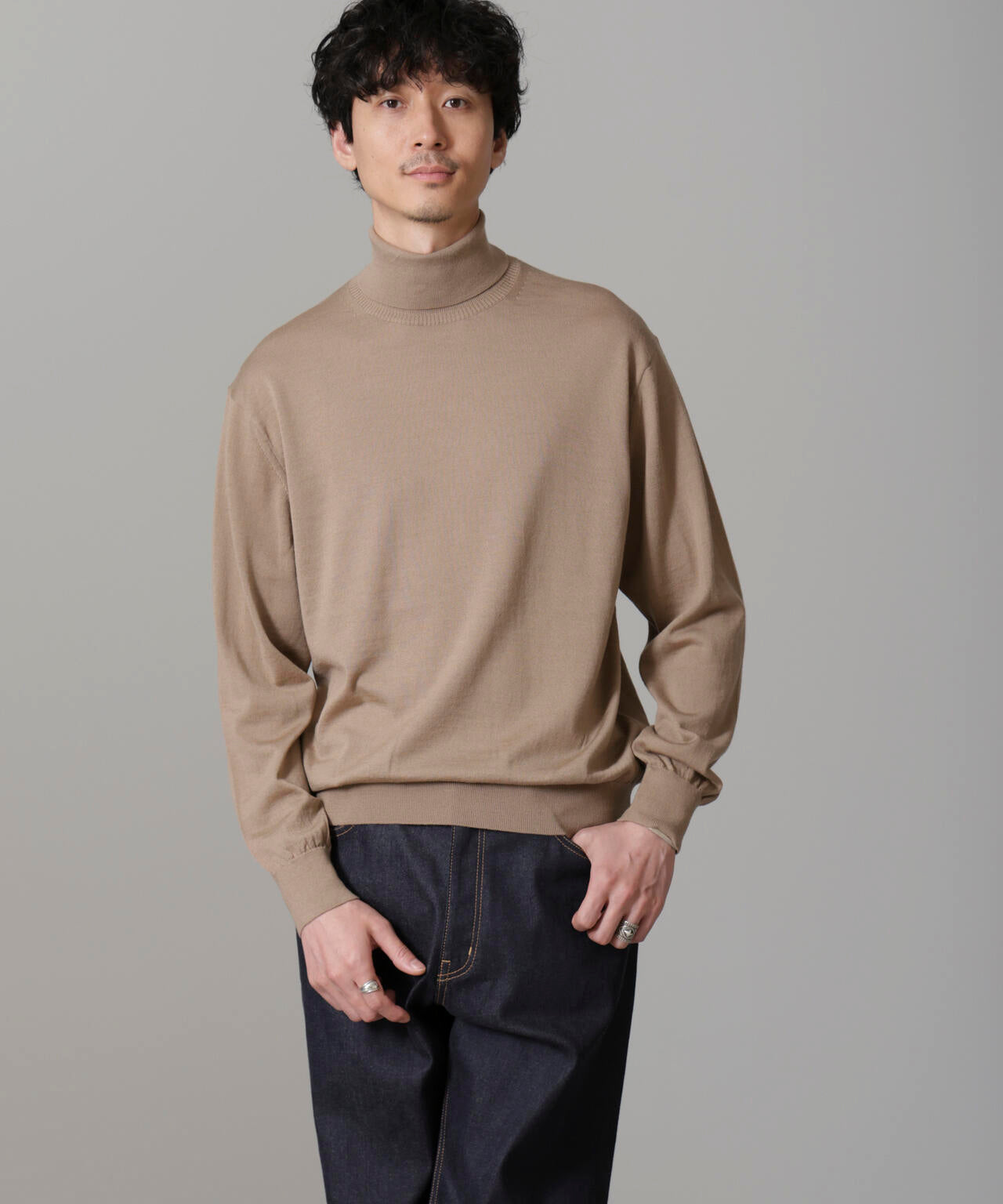 「毛玉レスニット」 ファインゲージタートルネック