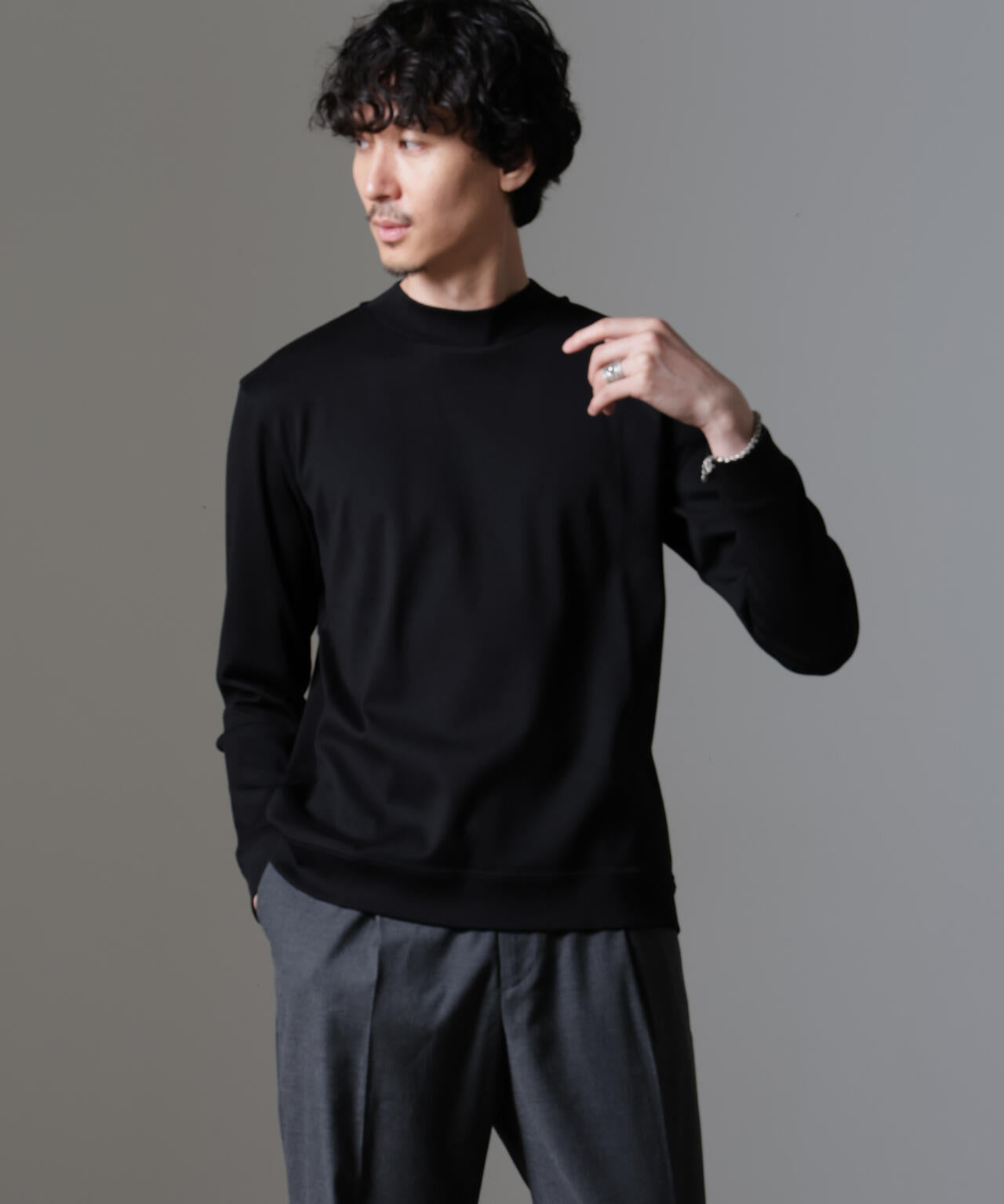 「FORMAL JERSEY」モックネックカットソー長袖