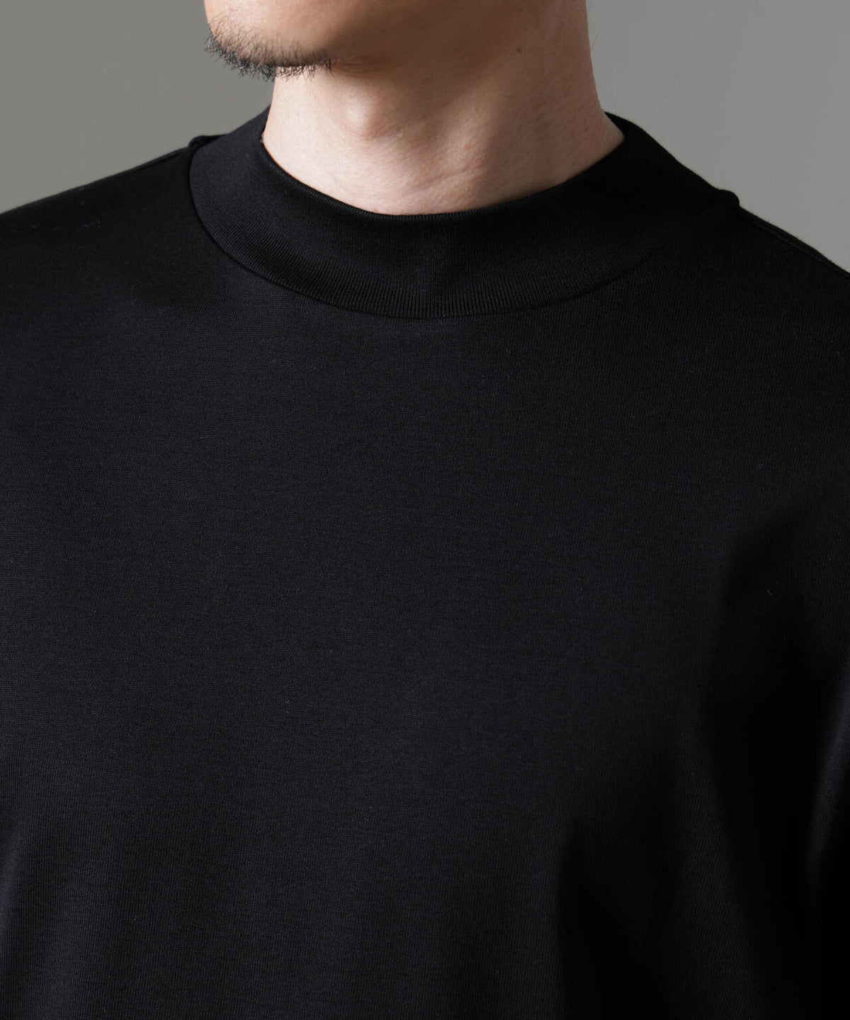 「FORMAL JERSEY」モックネックカットソー長袖