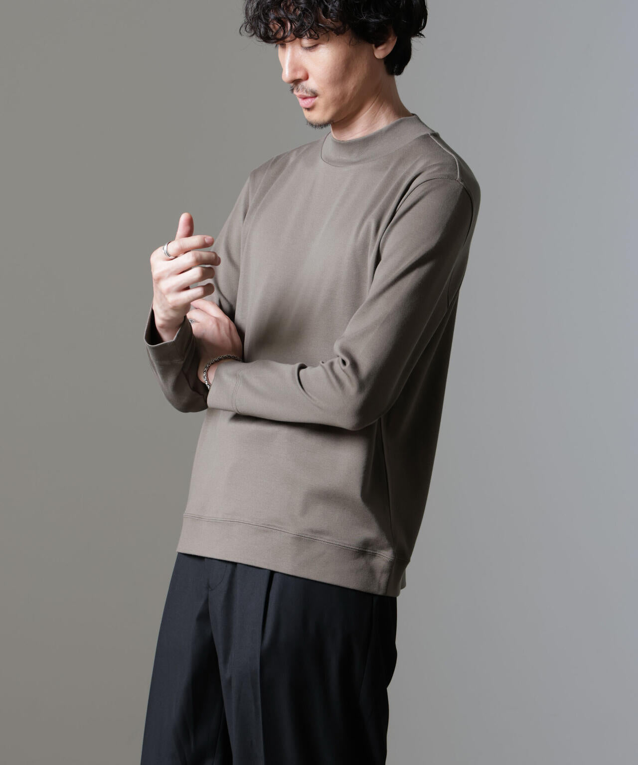 「FORMAL JERSEY」モックネックカットソー長袖