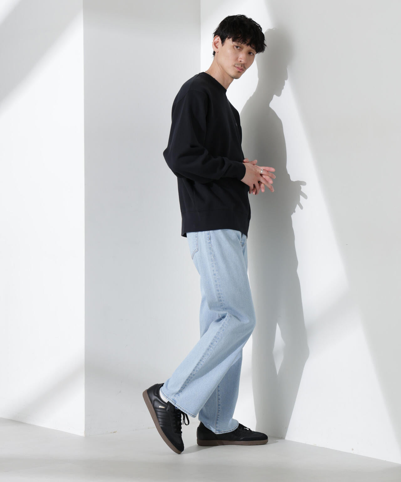 「KELTY×NANO universe」ミニロゴクルーネックスウェット