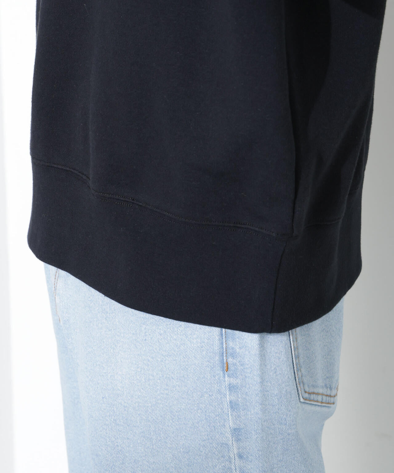 「KELTY×NANO universe」ミニロゴクルーネックスウェット