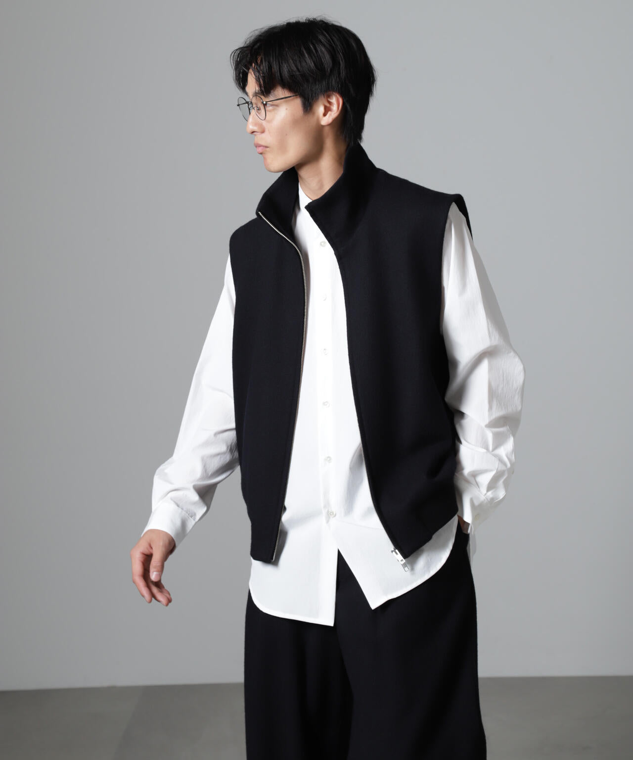 「100%ウール」ジップベスト