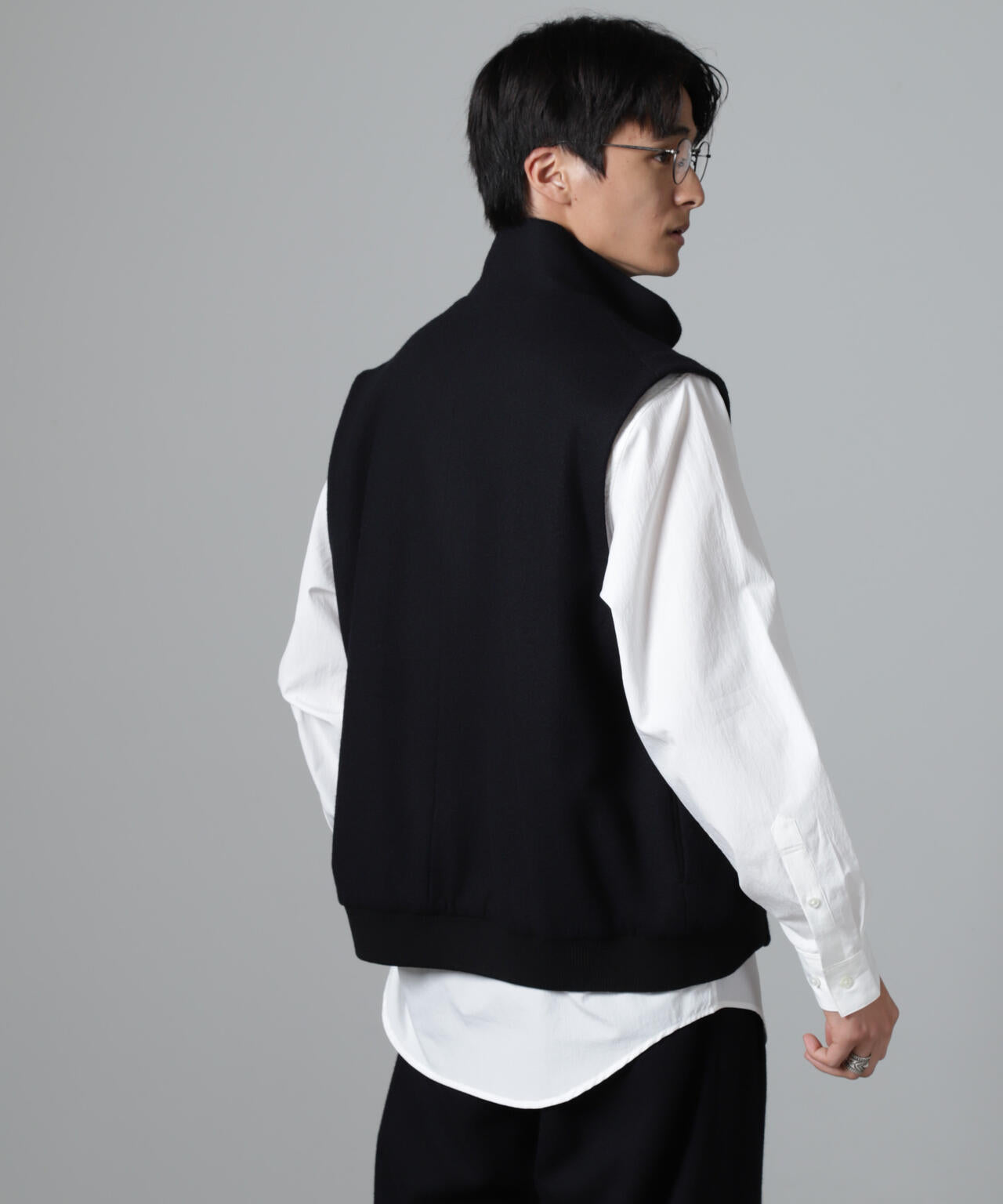「100%ウール」ジップベスト
